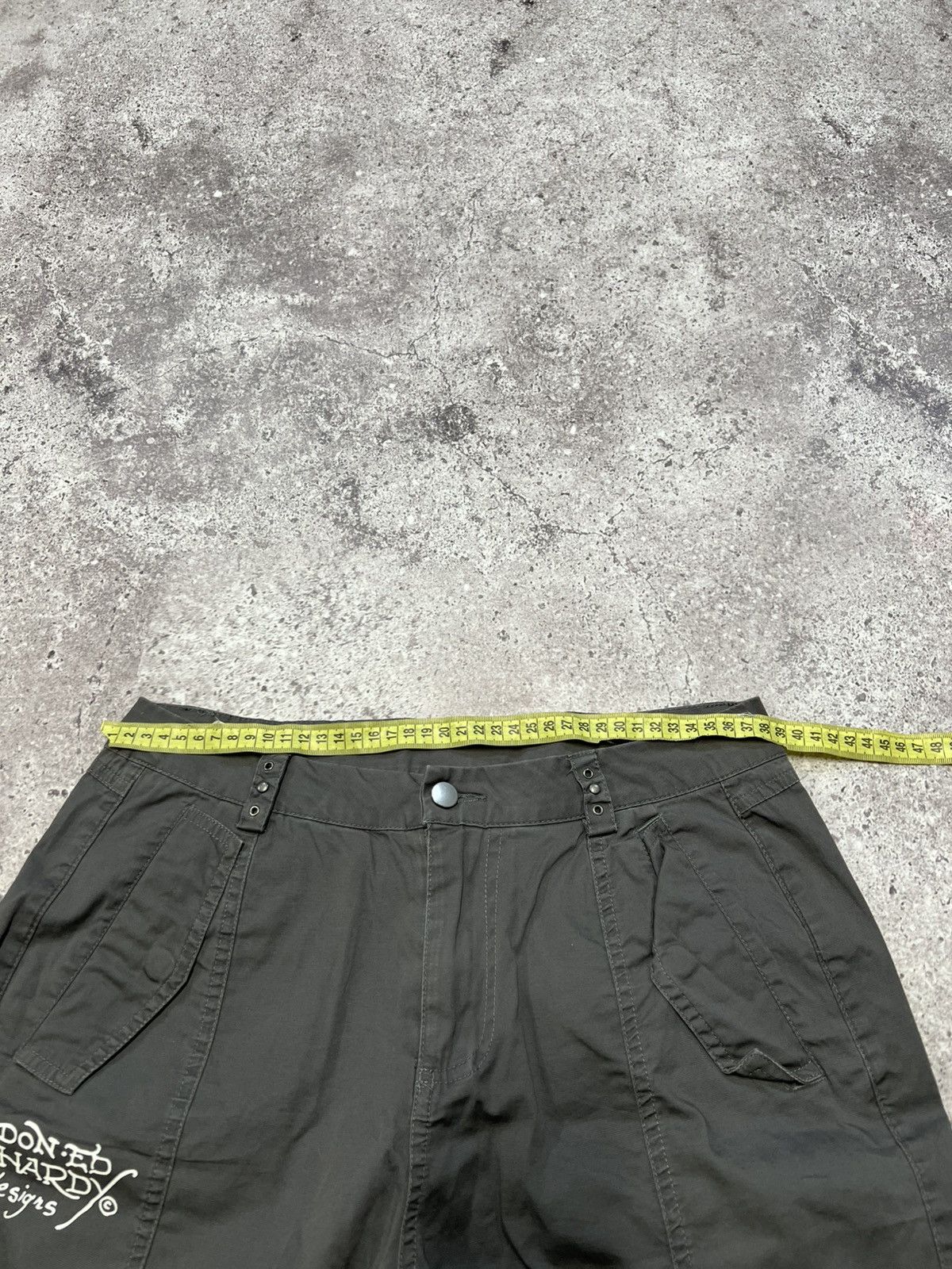 Ed Hardy Ed Hardy cargo pants big logo multi pocket casual HYPE Y2K Size US 30 / EU 46 - 11 Thumbnail