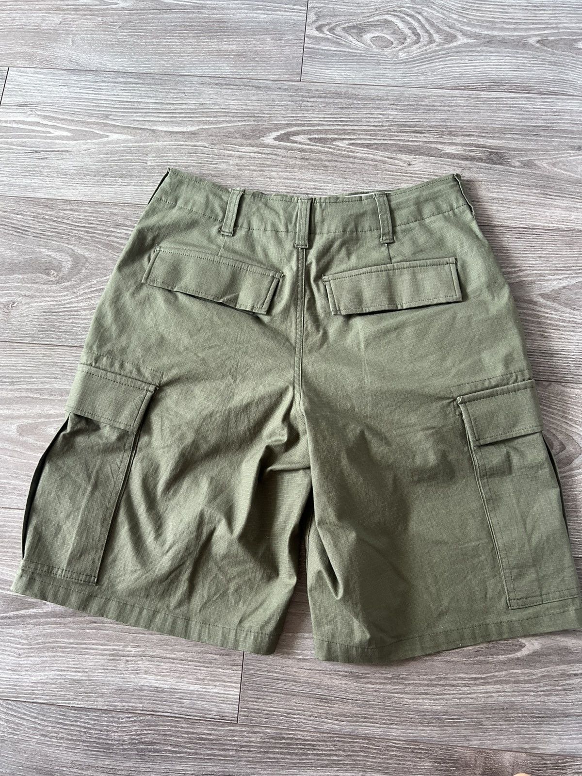 Nike × Nike SB Nike SB New Collection Cargo Hard Wear Avant Garde Shorts Size US 30 / EU 46 - 12 Thumbnail
