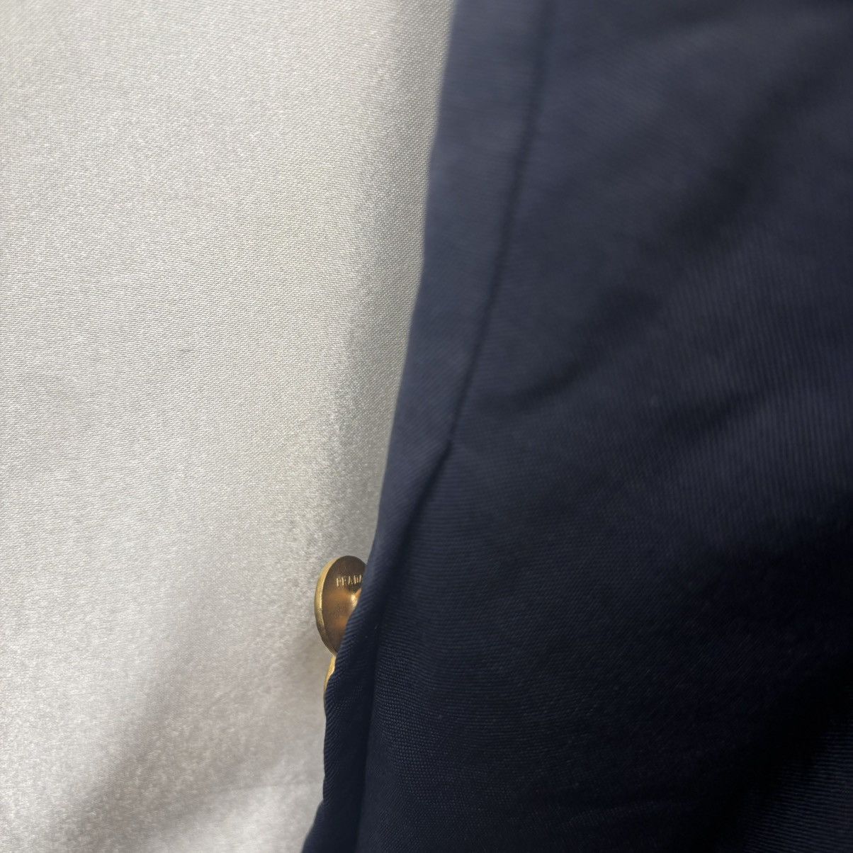 Prada navy woolen mohair Prada jacket with gold colored buttons Size 48R - 12 Thumbnail
