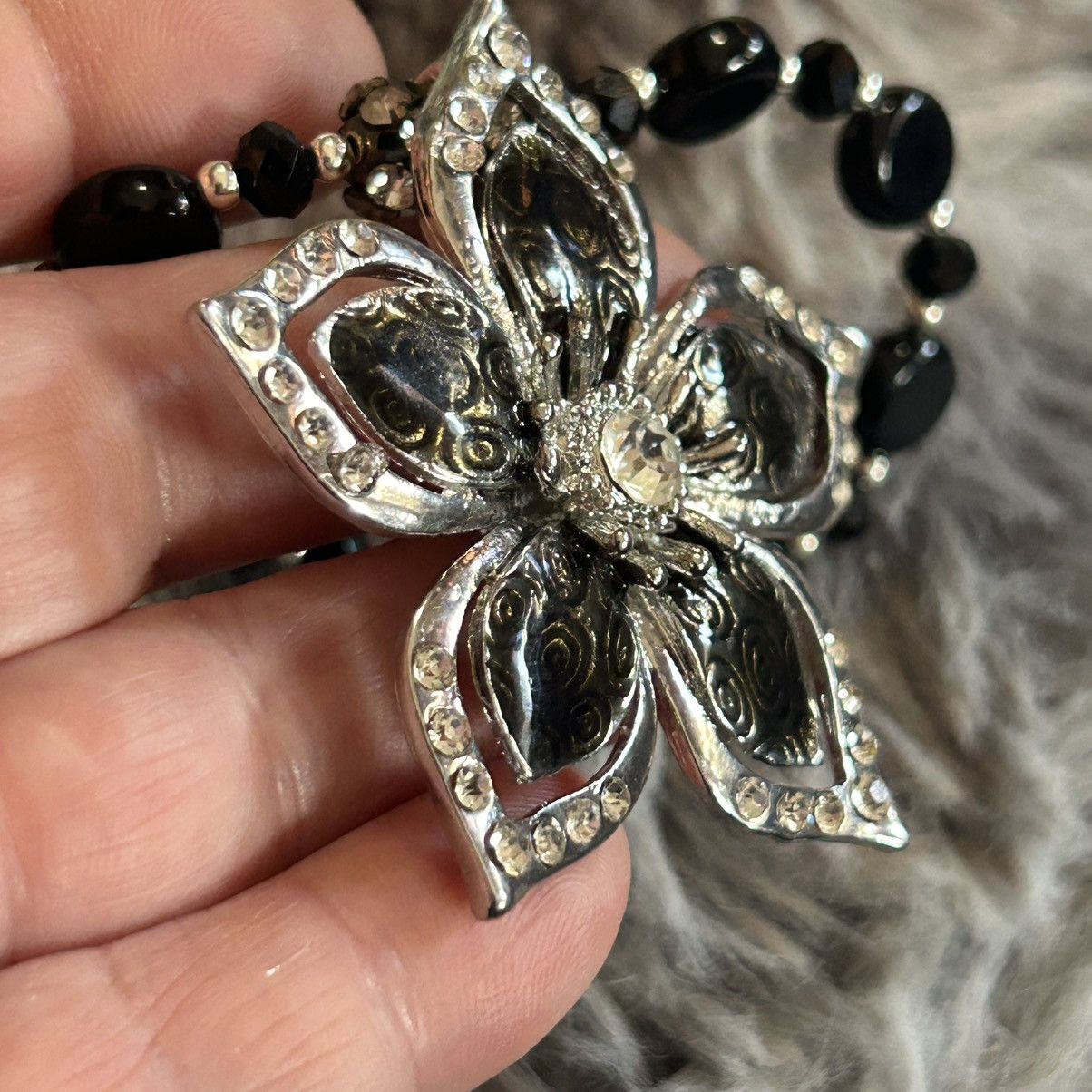 Handmade Handcrafted stone flower pendant beaded necklace Size ONE SIZE - 7 Thumbnail