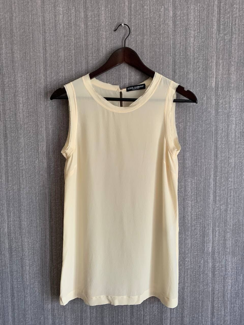 Dolce & Gabbana Dolce&Gabbana Top Silk Decoration Sleeveless Size:40 IT Size S / US 4 / IT 40 - 1 Thumbnail