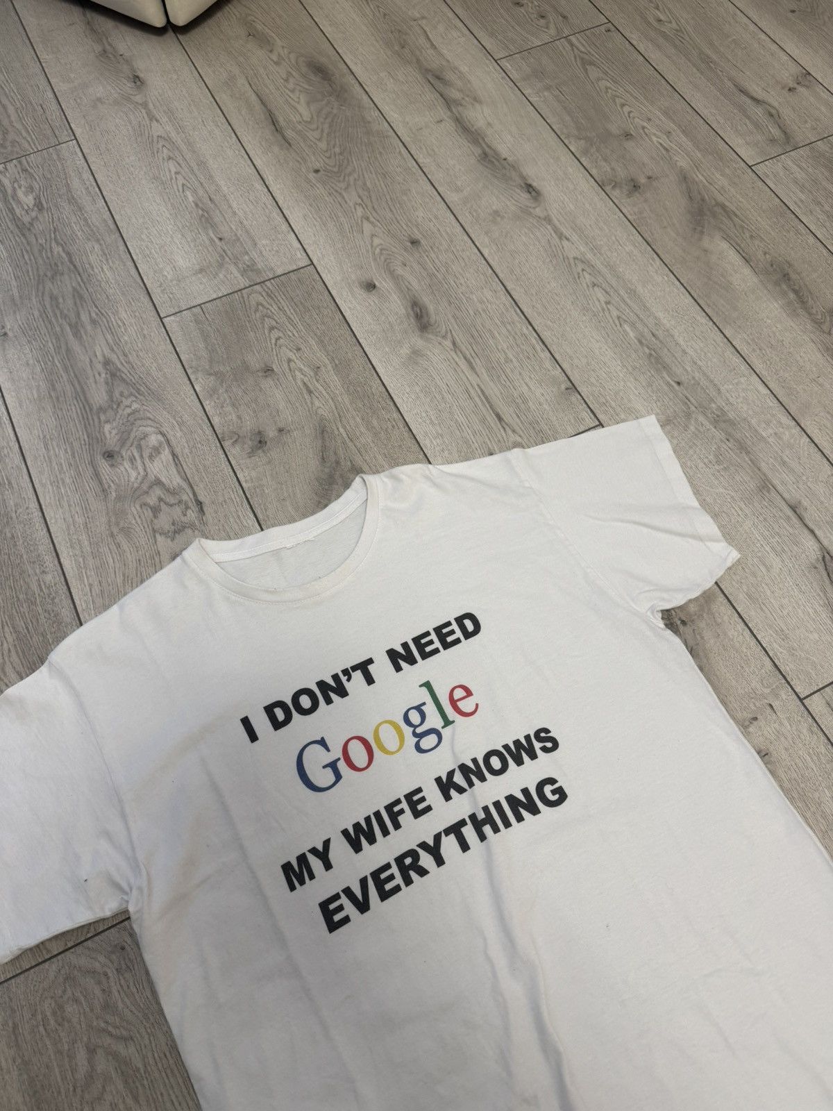Vintage Vintage I Don’t Need Google My Wife Knows Everything T-Shirt Size US M / EU 48-50 / 2 - 3 Thumbnail