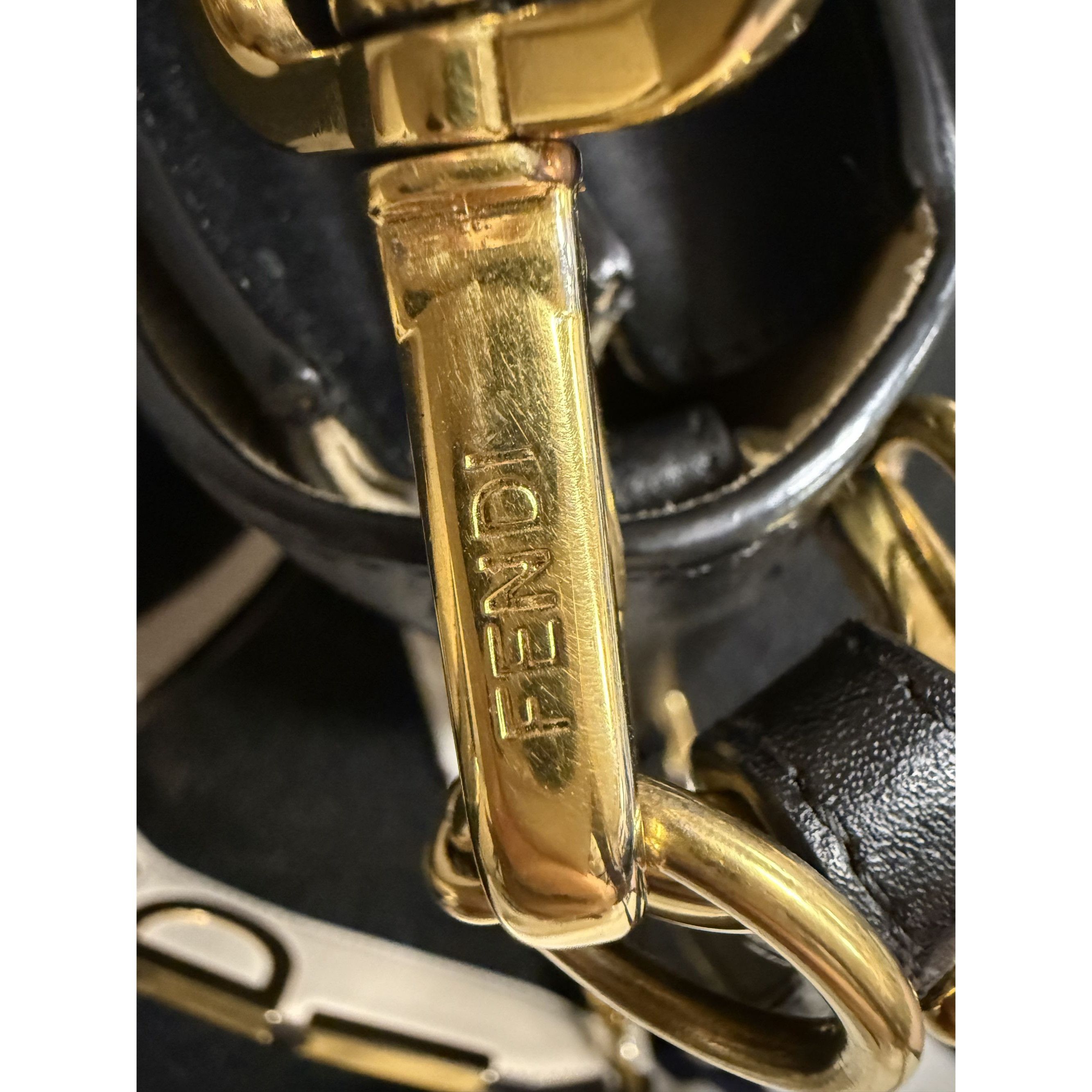 Fendi Fendi Roma Black & Gold Leather Shoulder Bag With Logo Strap Size ONE SIZE - 12 Thumbnail