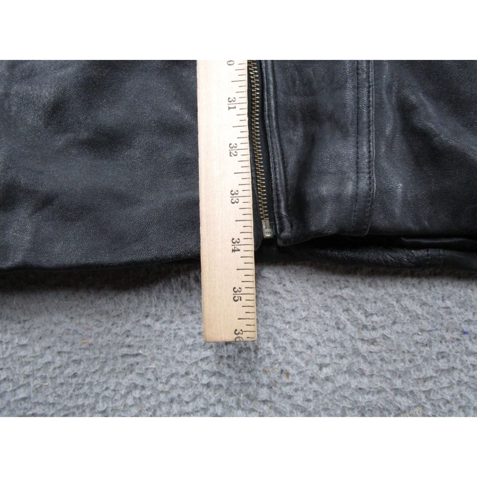 Vintage VINTAGE Wilsons Leather Motorcycle Jacket Womens L Black Belted Waist Asymmetrical Zip Size L / US 10 / IT 46 - 7 Thumbnail