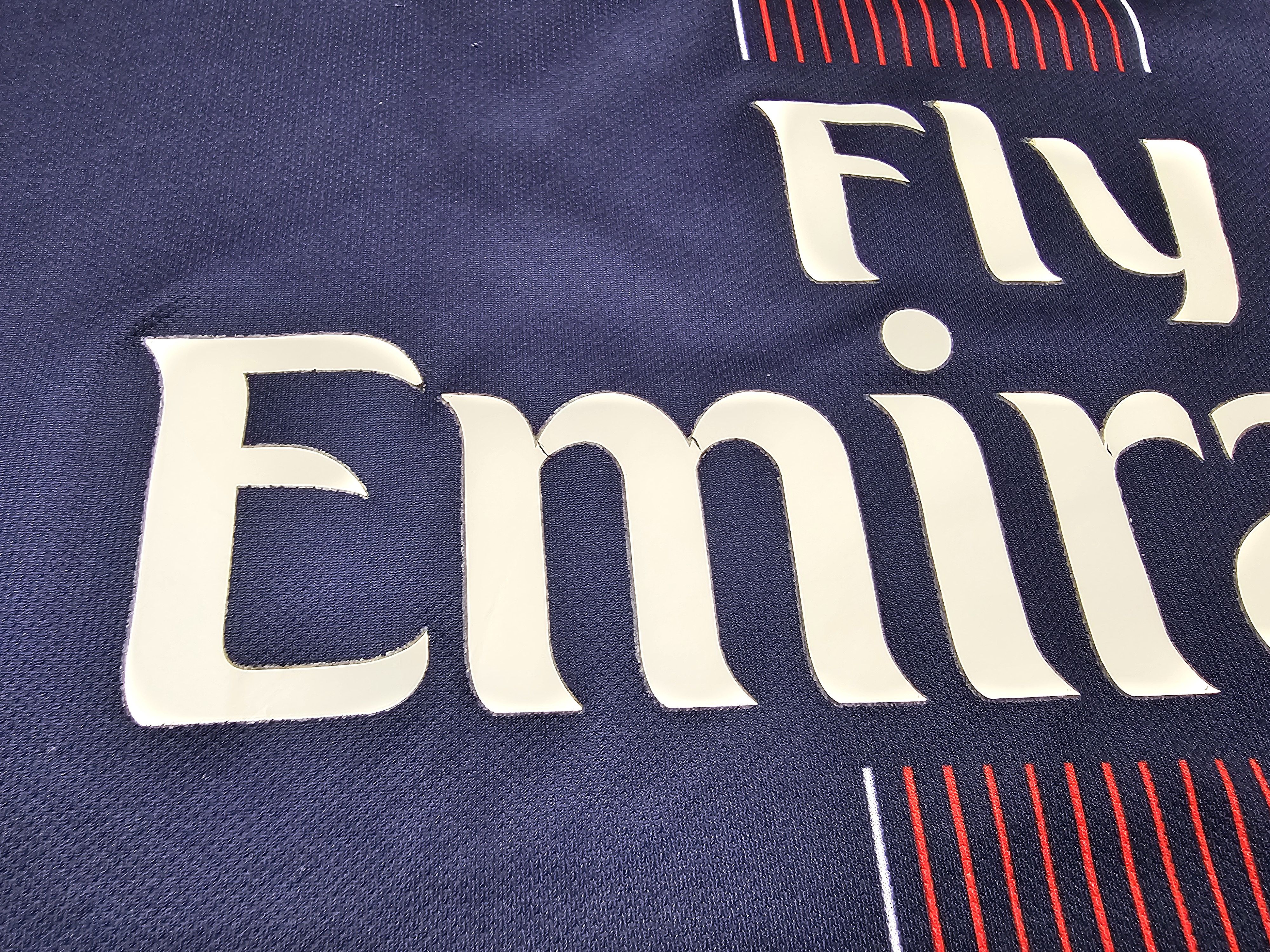 Nike PSG PARIS SAINT-GERMAIN 2016 2017 FOOTBALL SOCCER JERSEY Size US M / EU 48-50 / 2 - 6 Thumbnail
