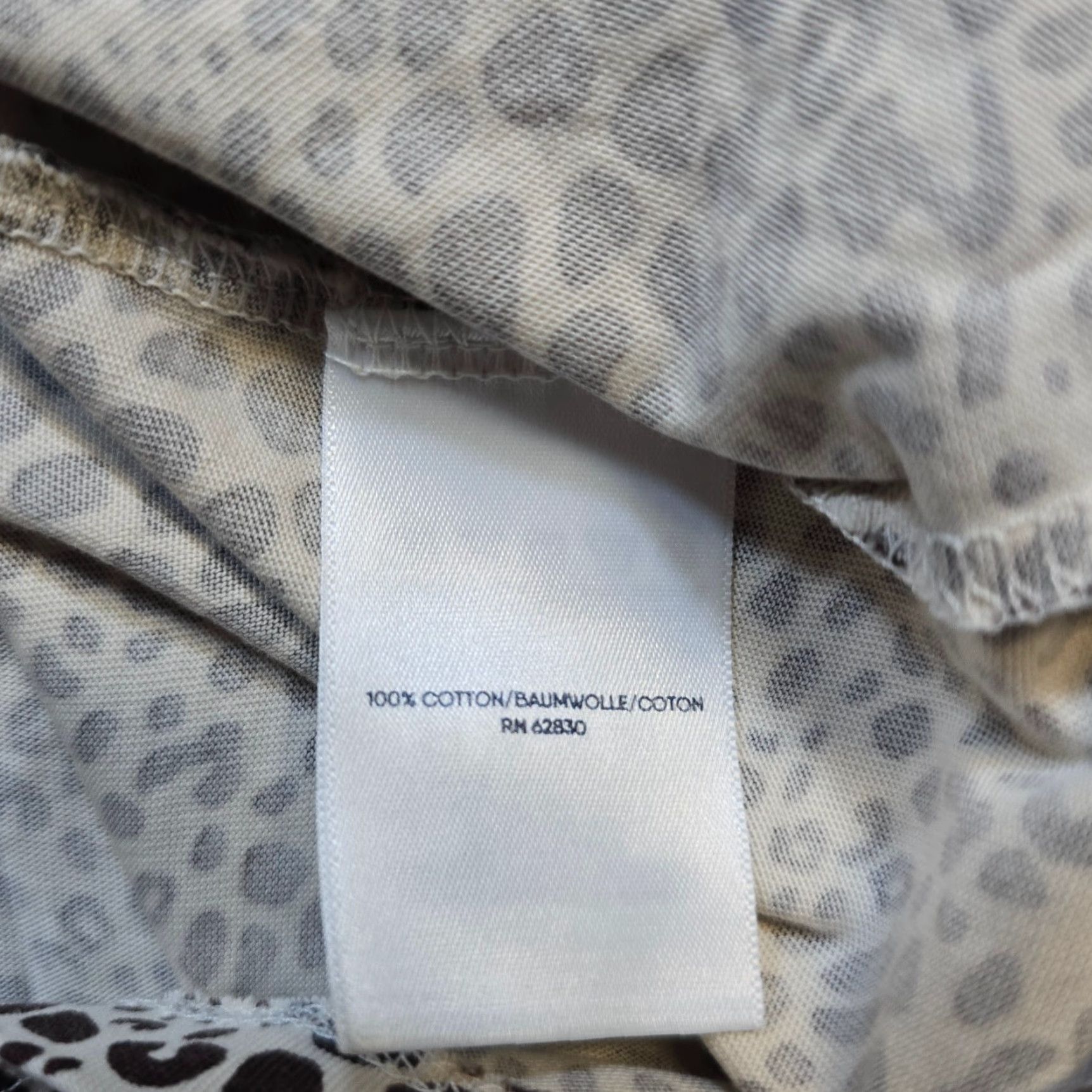 Lands' End Lands' End Top Womens 2X Tan Leopard V Neck Long Sleeve Stretch Casual Basic Shirt Womens Mens? Size XXL / US 16-18 / IT 52-54 - 7 Thumbnail