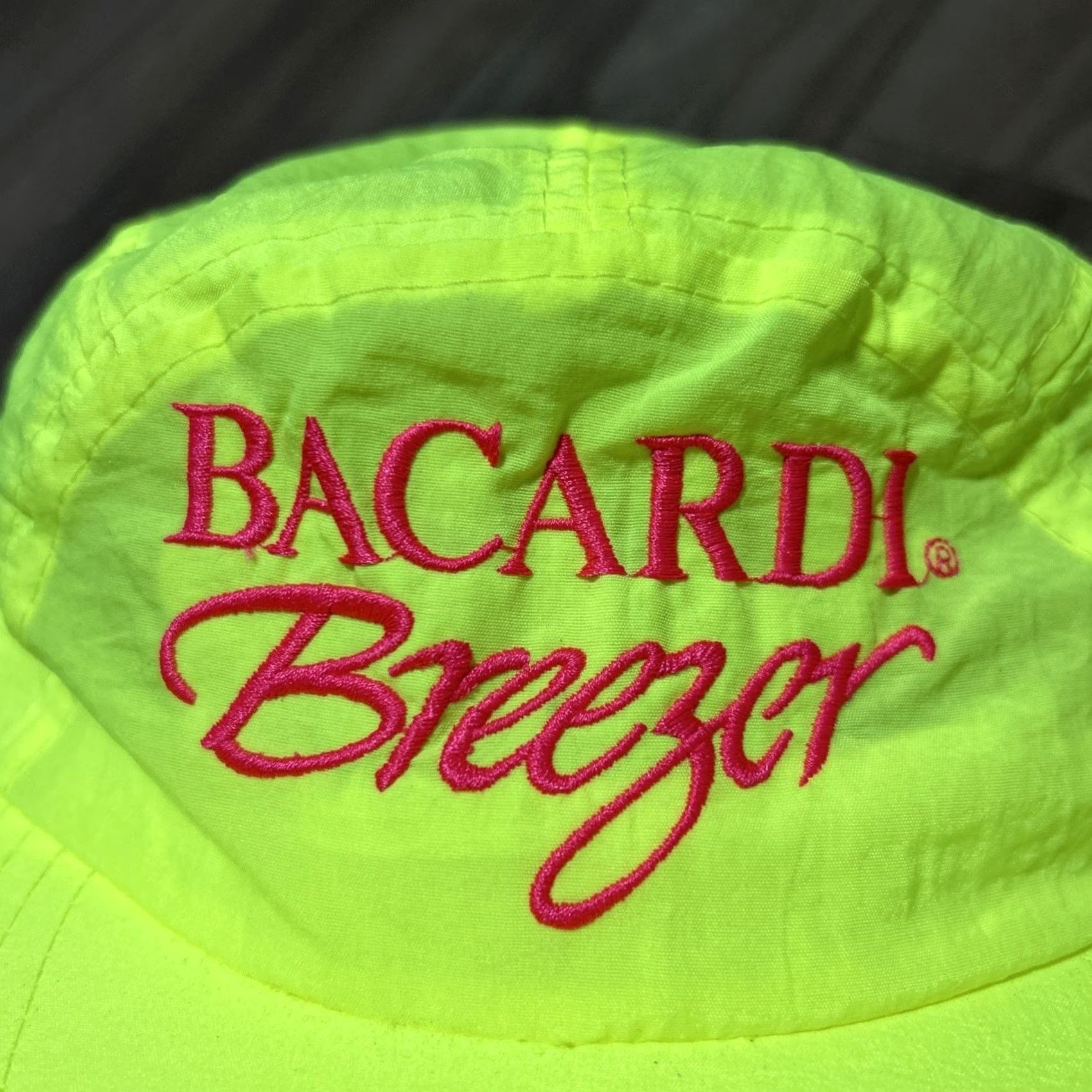 Vintage VINTAGE Bacardi Breezer Hat Cap Yellow Snapback Sun Faded Embroidered Adjustable Baseball Cap Men 1980s Logo Size ONE SIZE - 2 Thumbnail
