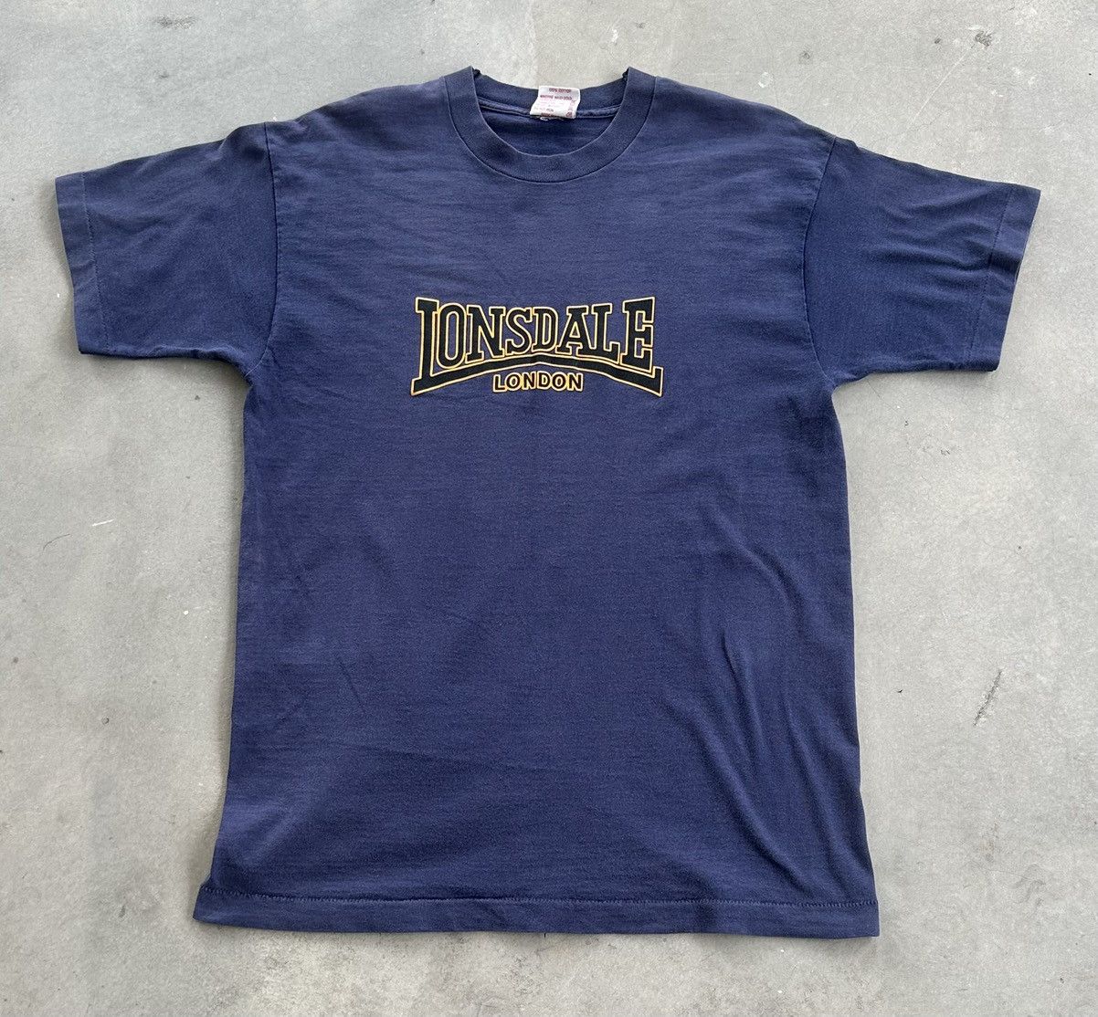 Lonsdale × Vintage VINTAGE WELLFADED LONSDALE MADE IN USA TEE Size US L / EU 52-54 / 3 - 1 Thumbnail