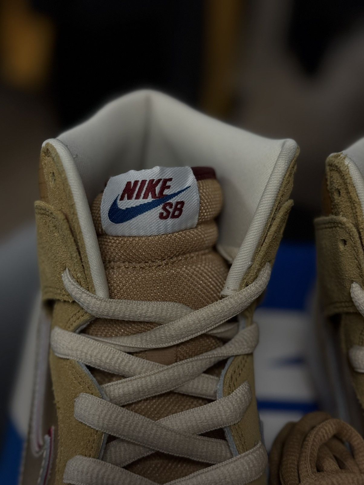 Nike Size 11- Nike SB Dunk High Premium Koston 2010 (313171- 702) Size US 11 / EU 44 - 6 Thumbnail