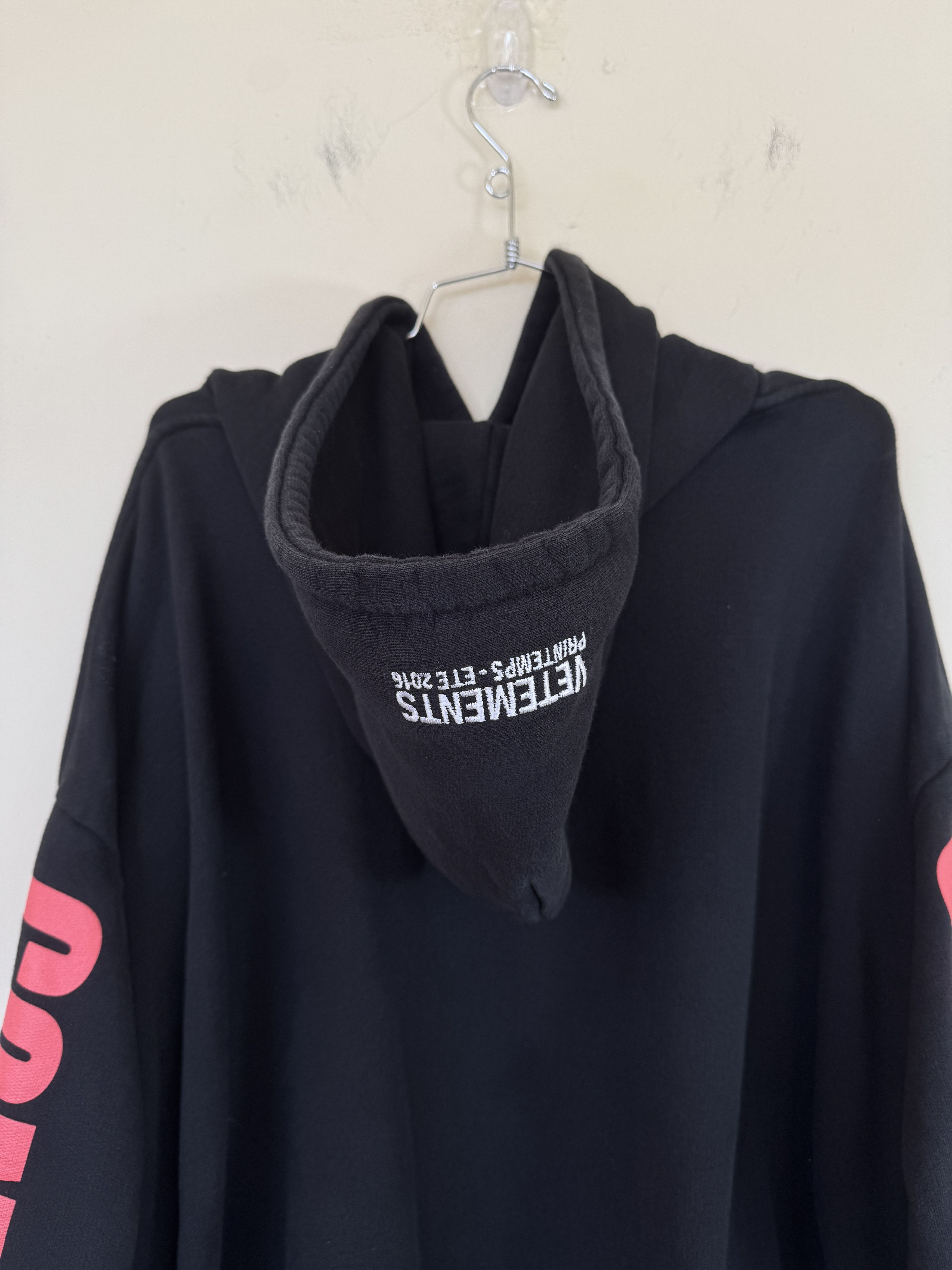 Vetements Vetements Coming Soon Hoodie Size US M / EU 48-50 / 2 - 14 Thumbnail