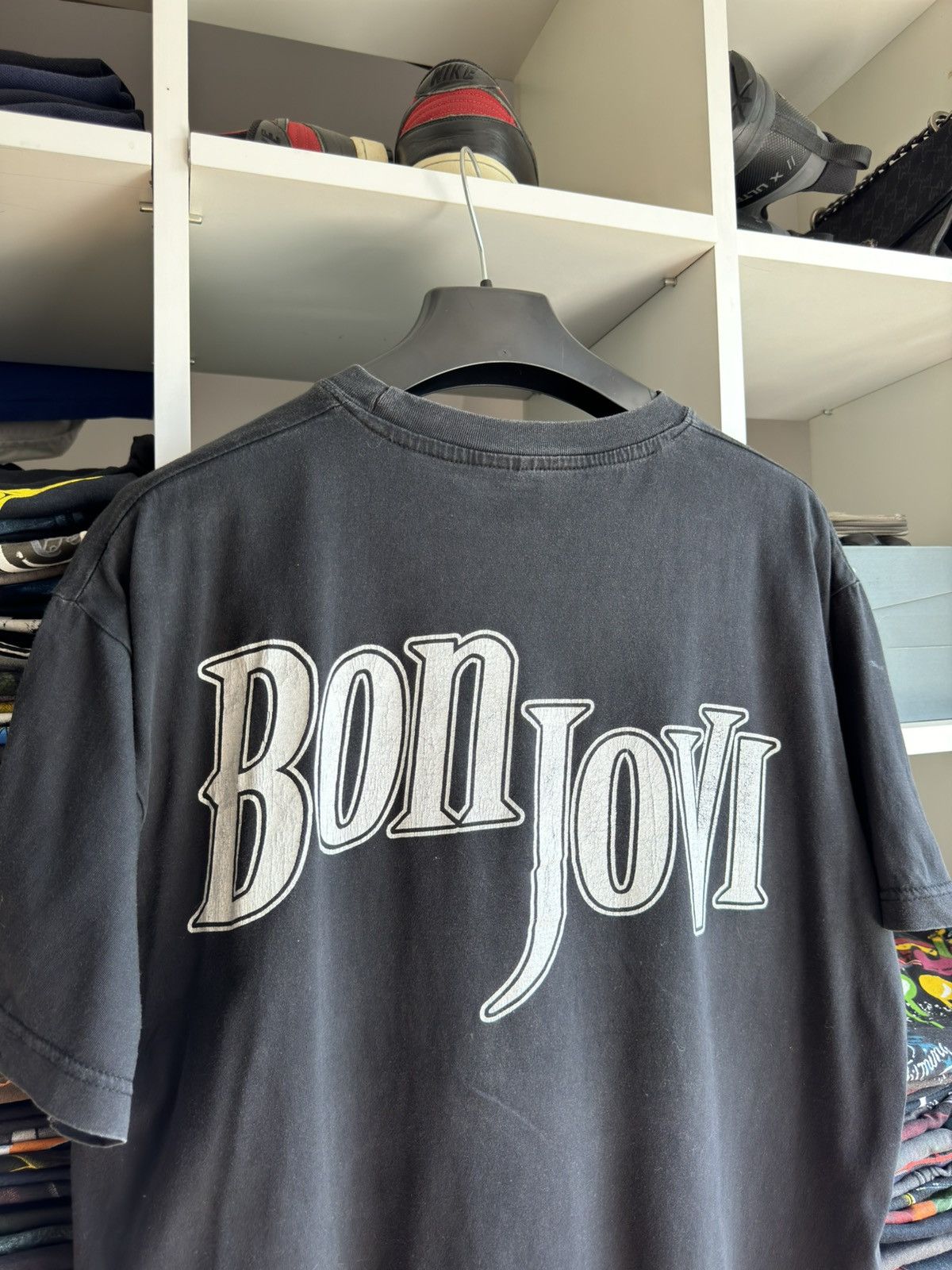 Bon Jovi Vintage 90s Bon Jovi Graphic Band Faded T Shirt Size US M / EU 48-50 / 2 - 5 Thumbnail