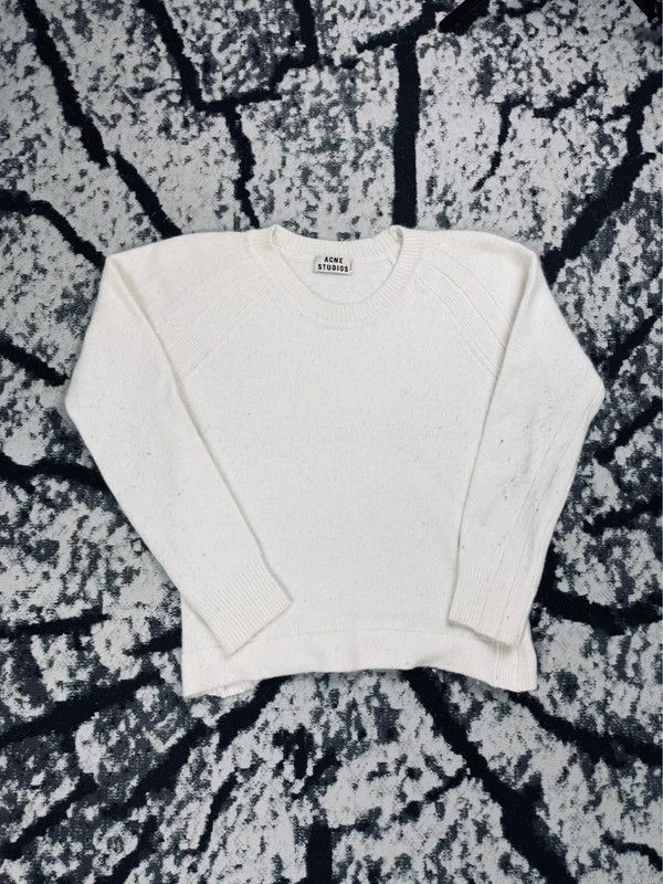 Acne Studios Acne Studios Cream White S Angora Wool Sweater Size S / US 4 / IT 40 - 1 Thumbnail