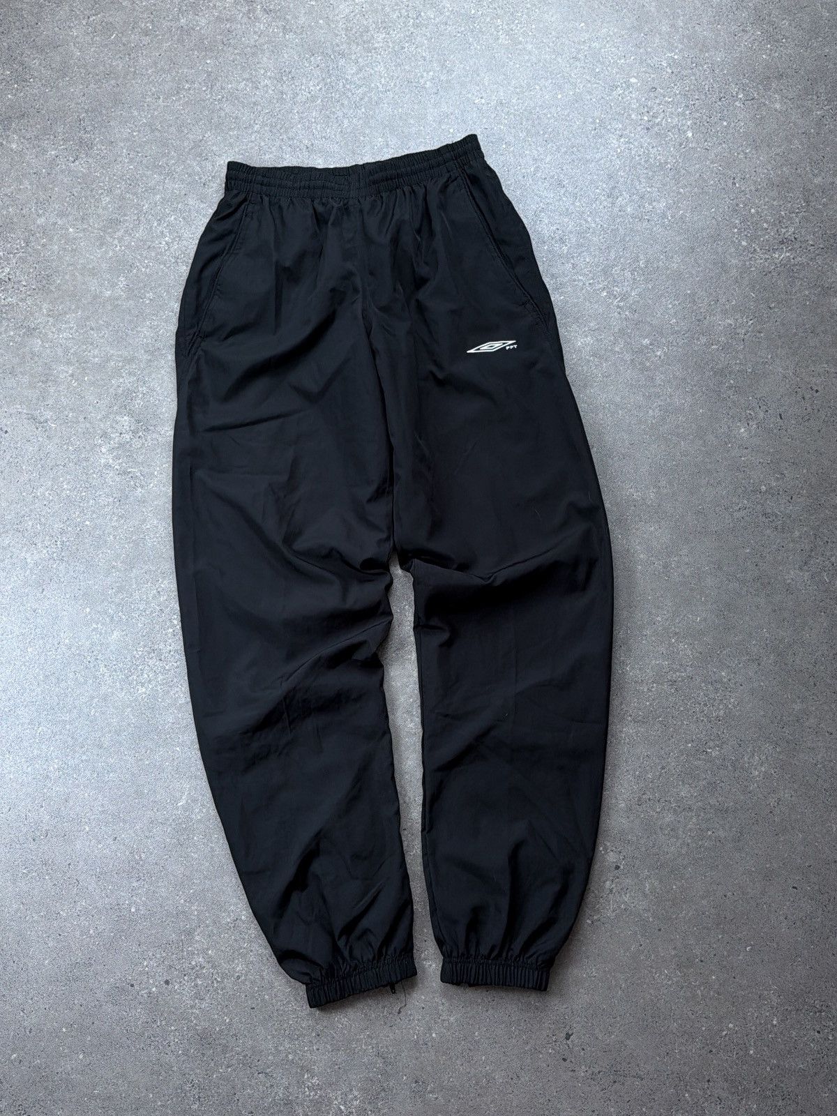 Umbro Umbro Nylon Vintage Parachute Sweatpants Black Drill Size US 30 / EU 46 - 1 Thumbnail