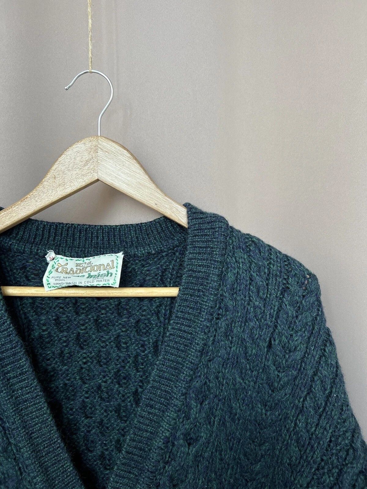 Vintage Traditional Irish Knit Wool Cardigan Womens Size M/L Sweater Size L / US 10 / IT 46 - 9 Thumbnail