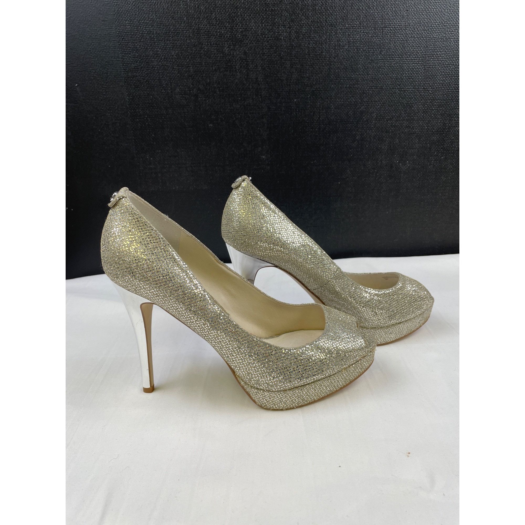 Michael Kors Michael Kors Women's Silver Shoes/ Heels 4.75" Peep toe Size Size US 9 / IT 39 - 3 Thumbnail