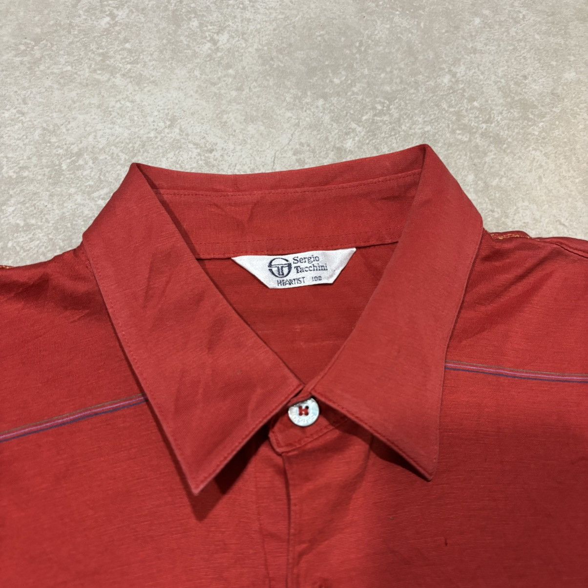 Sergio Tacchini Sergio tacchini vintage shirt gold stripe embroidery Size US L / EU 52-54 / 3 - 4 Thumbnail