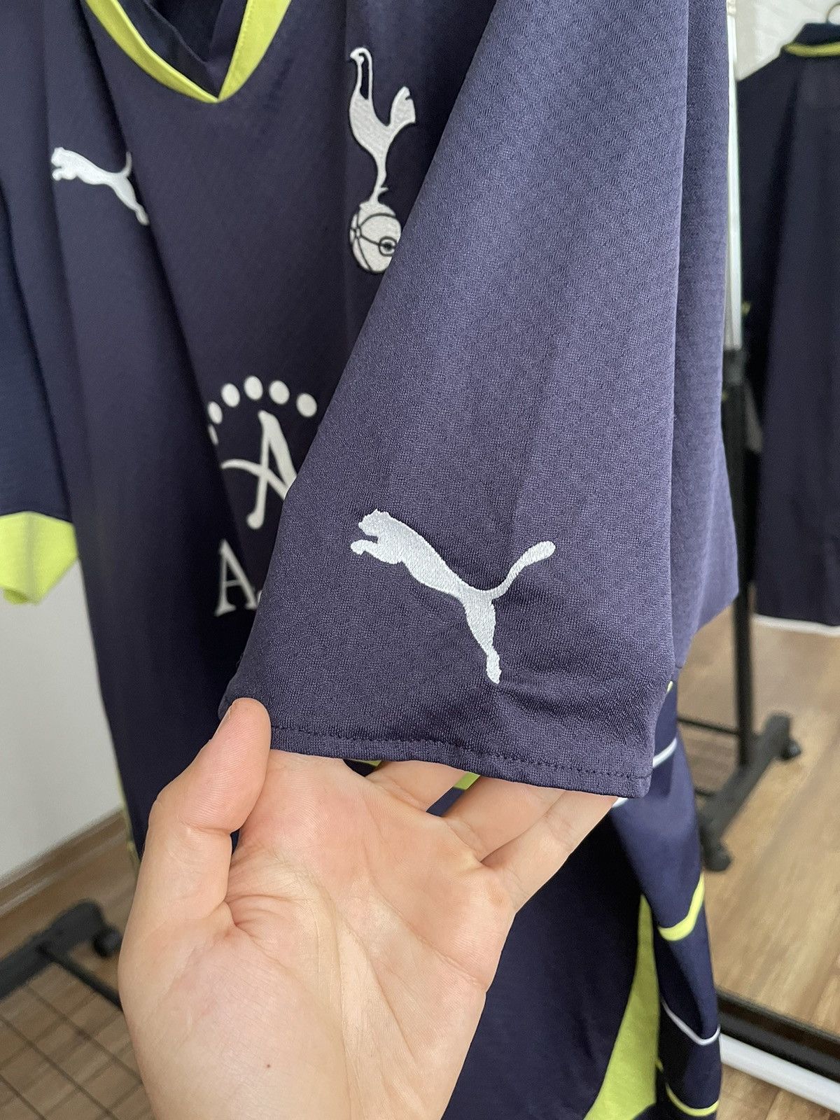 Puma 2010/2011 Puma Tottenham Hotspur Vintage Soccer Jersey Tee Size US XL / EU 56 / 4 - 8 Thumbnail