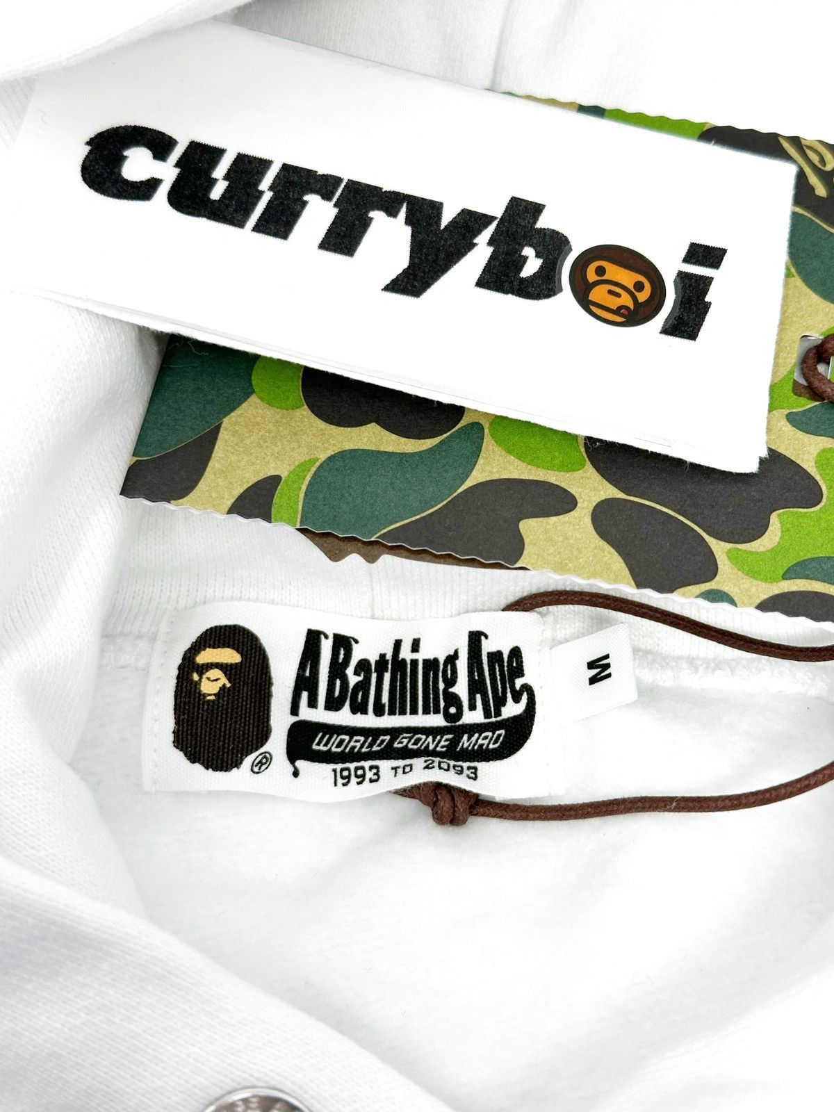 Bape SALE🔥 BAPE Busy Works Pullover Hoodie White Size US M / EU 48-50 / 2 - 5 Thumbnail