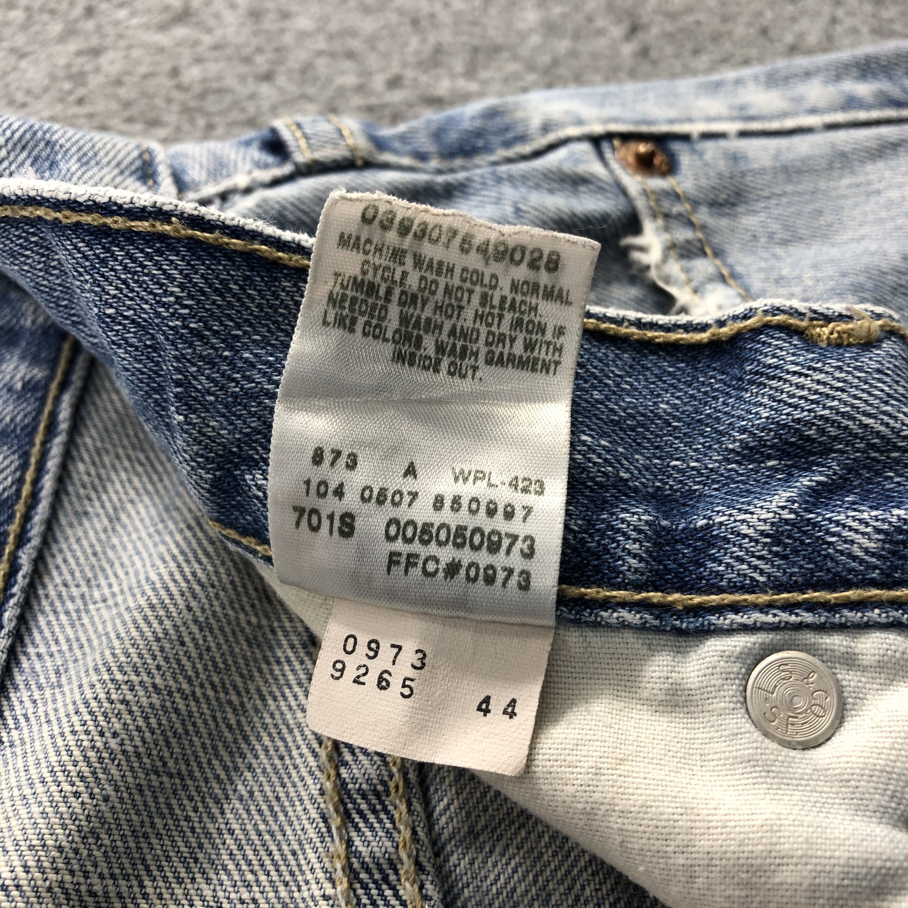 Levi's Distressed Vintage Levis 505 Jeans Stone Washed Denim KJ464 Size US 36 / EU 52 - 11 Thumbnail