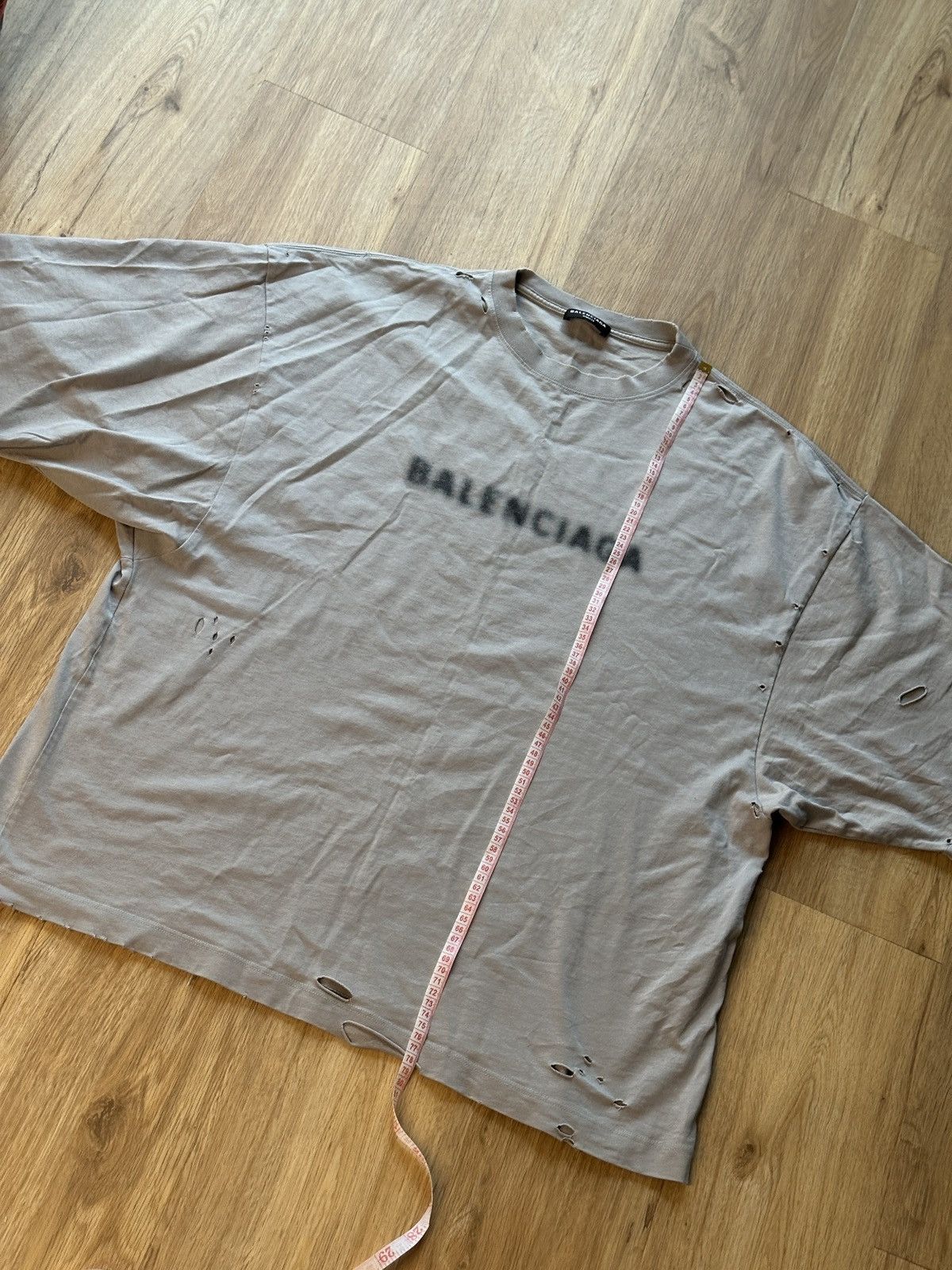 Balenciaga Balenciaga blurred tshirt distressed Size US L / EU 52-54 / 3 - 1 Thumbnail