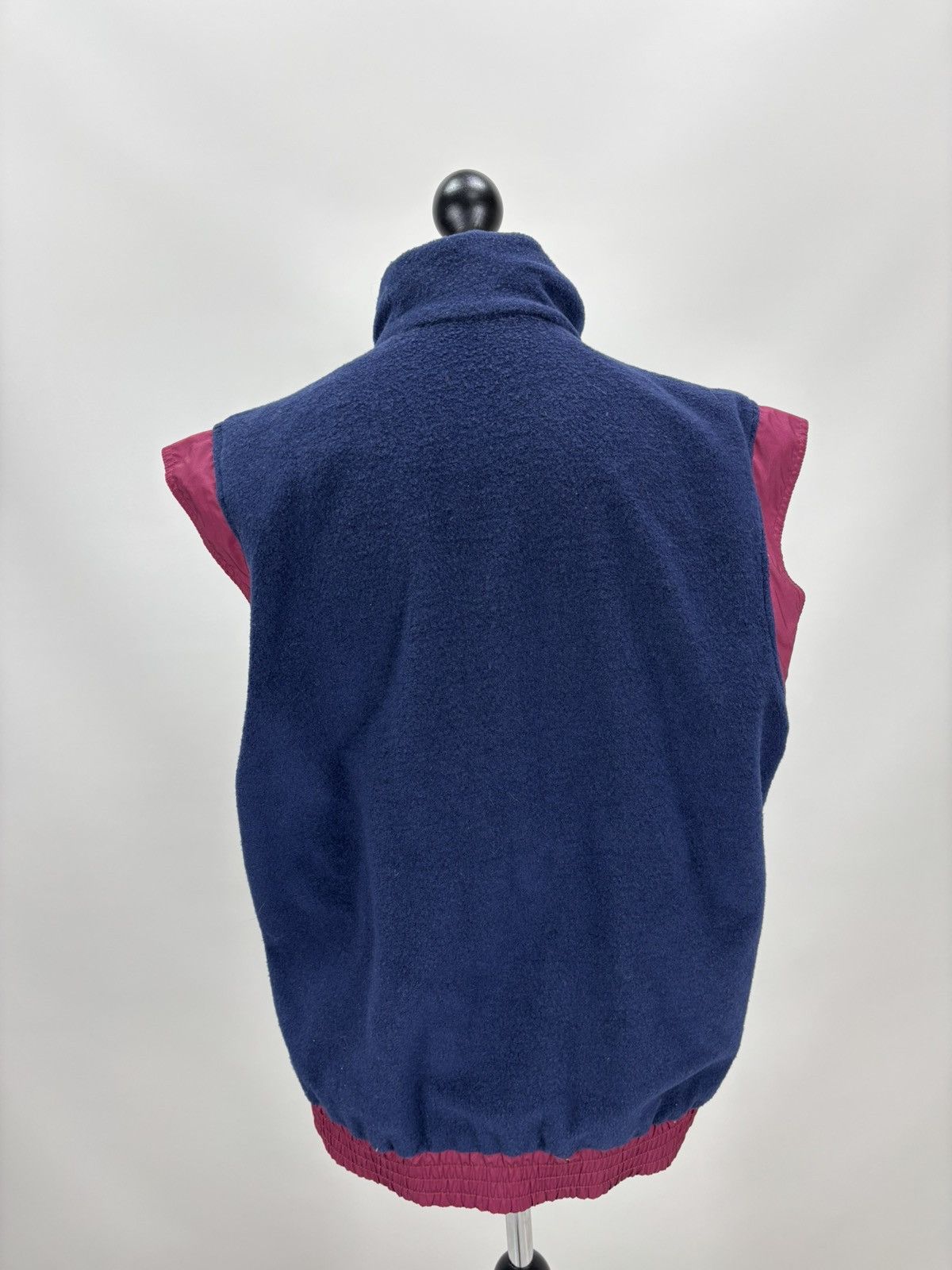 Helly Hansen Mens vintage reversible vest Helly Hansen Size 50/52 Size US L / EU 52-54 / 3 - 9 Thumbnail