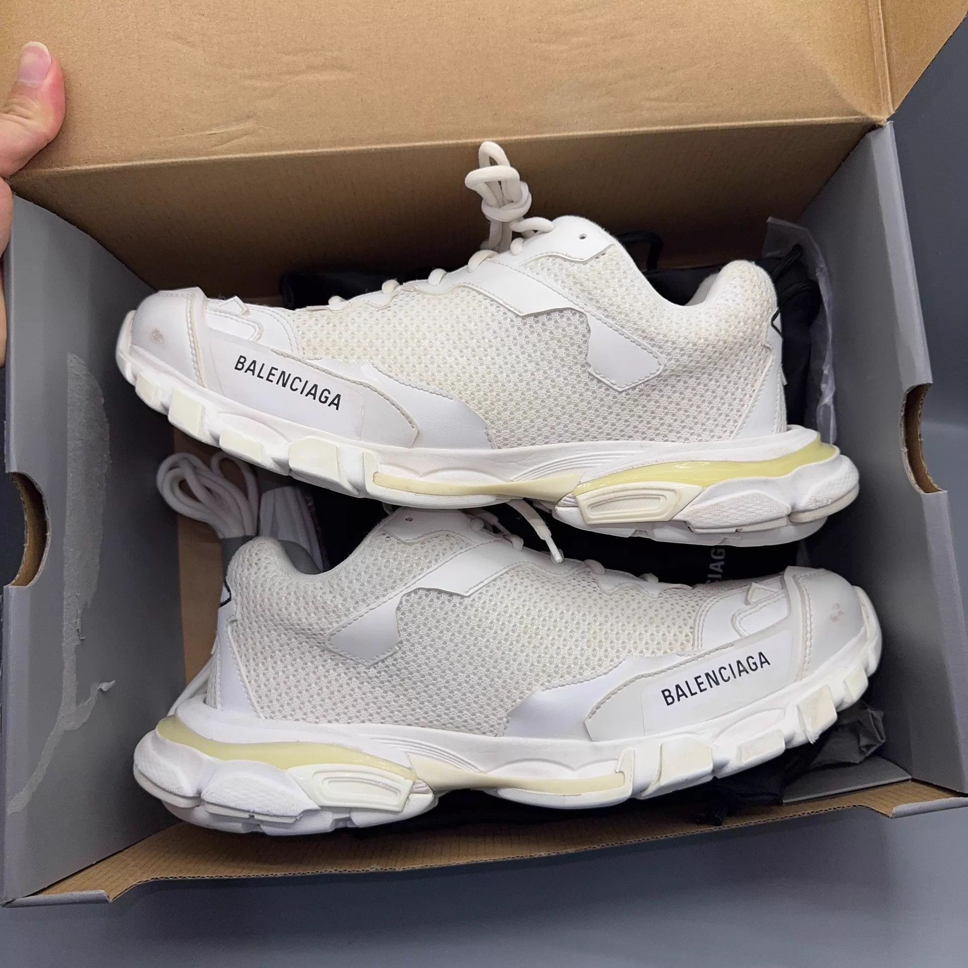 Balenciaga Balenciaga Track 3.0 White Distressed Men's Sneakers Size US 11 / EU 44 - 6 Thumbnail