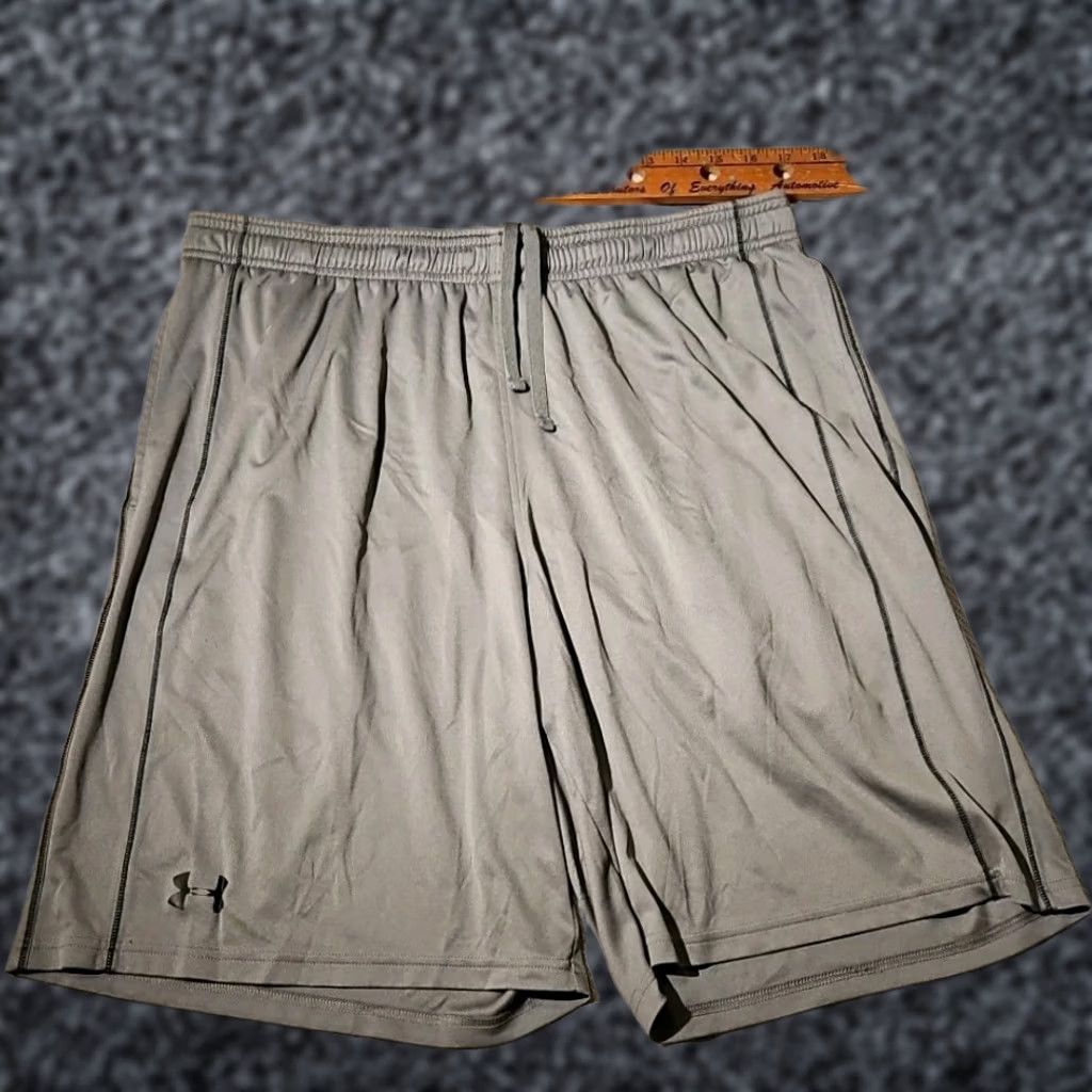 Under Armour Under Armour Shorts Mens XL Gray Loose Basketball Athletic Casual Active Pant Size US 36 / EU 52 - 1 Thumbnail