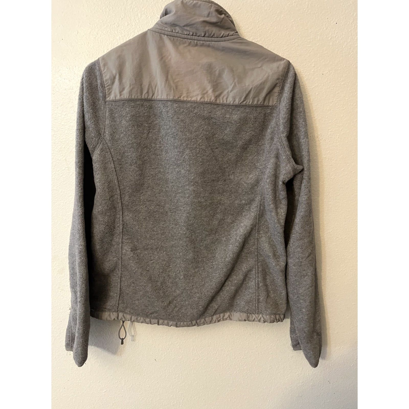 Vintage Aéropostale Women's Jacket Gray Fleece Mid-Length Zip Pockets 87 Medium Size M / US 6-8 / IT 42-44 - 3 Thumbnail