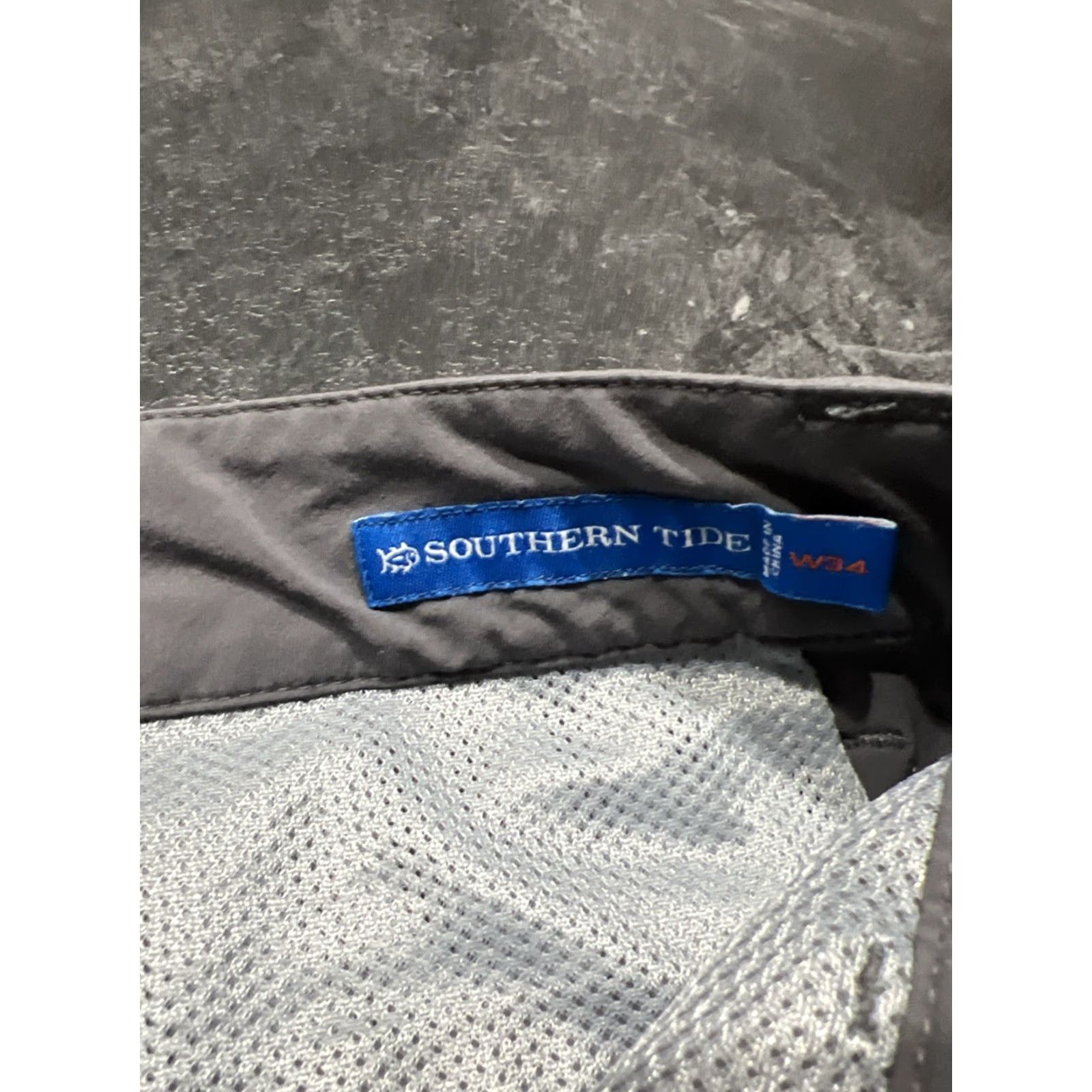 Southern Tide Southern Tide Shorts Mens 34 Gray Chino Casual Nylon Spandex Flat Front Pockets Stretch 8in Inseam Regular Microfiber Size US 34 / EU 50 - 3 Thumbnail