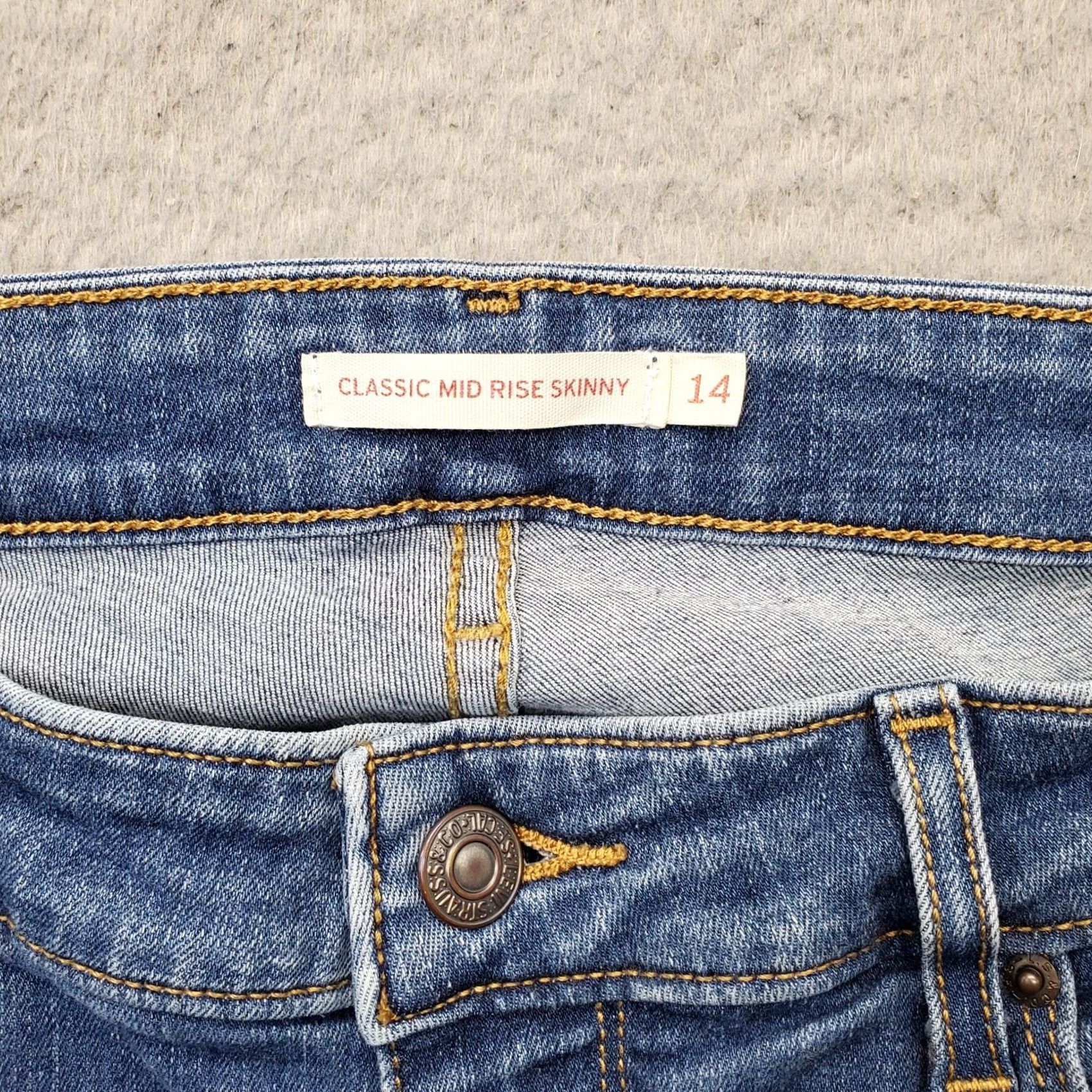 Levi's Levi's Skinny Jeans Women 14 Blue Denim Mid Rise Classic Fit 5-Pocket Denim Jeans Women's Size 14 Blue Size 36" / US 14 / IT 50 - 7 Thumbnail