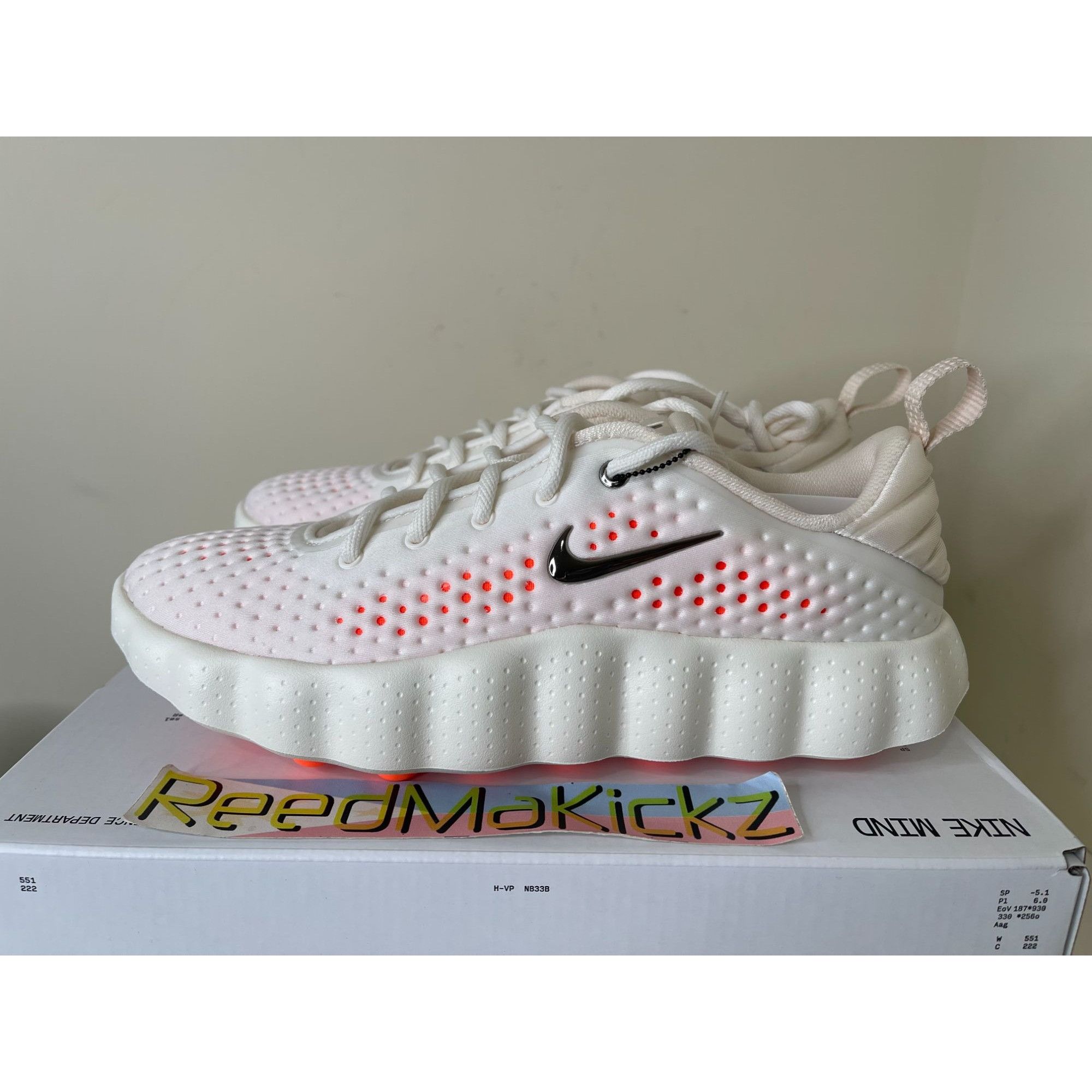 Nike Nike Mind 002 Sail Chrome Chalk Womens 8us Size US 8 / IT 38 - 1 Thumbnail