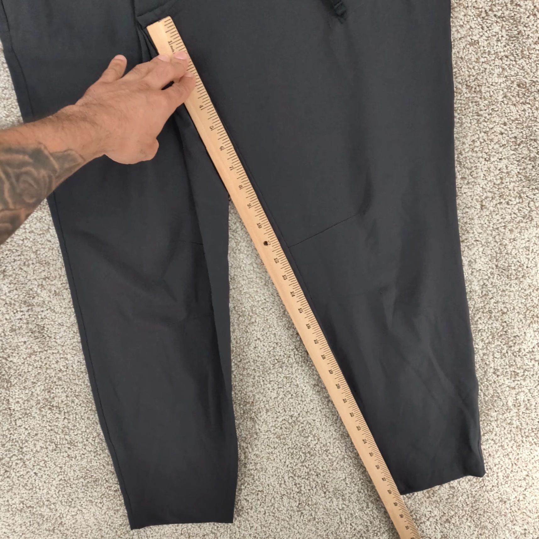 Fabletics Fabletics Jogger Pants Men M Black Athletic Drawstring Pockets" Size US 31 - 3 Thumbnail