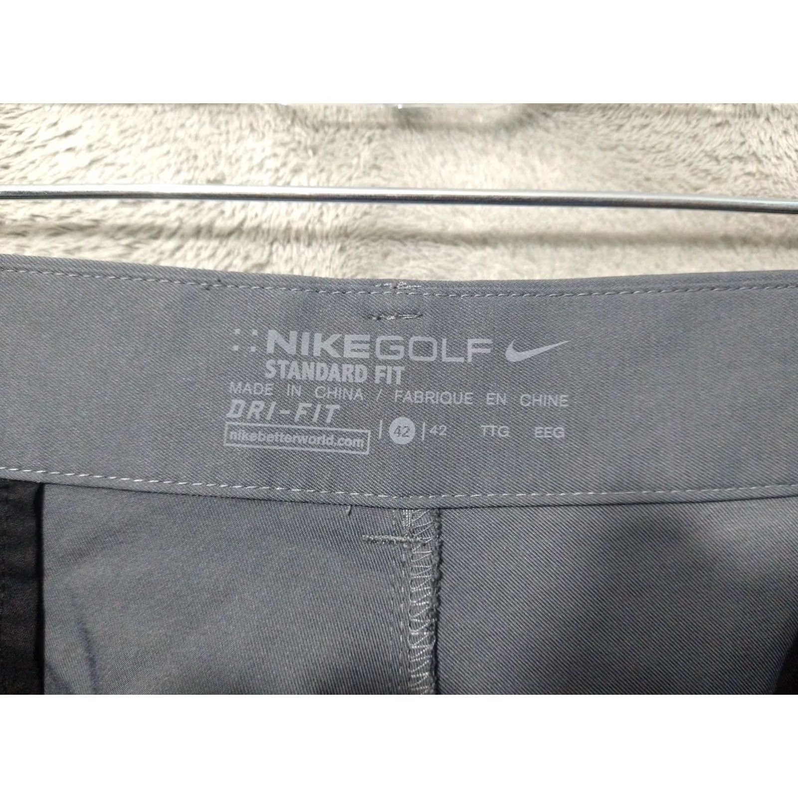 Nike Nike Golf Shorts Mens 42 Gray Cargo Performance Dri Fit Flat Front Stretch Size US 42 / EU 58 - 7 Thumbnail