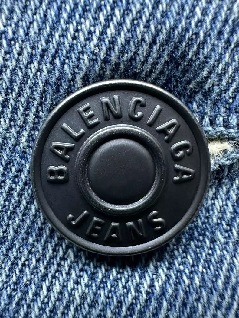 Balenciaga Balenciaga size 34 Blue washing destroys the letter logo b Size XS / US 0-2 / IT 36-38 - 7 Thumbnail