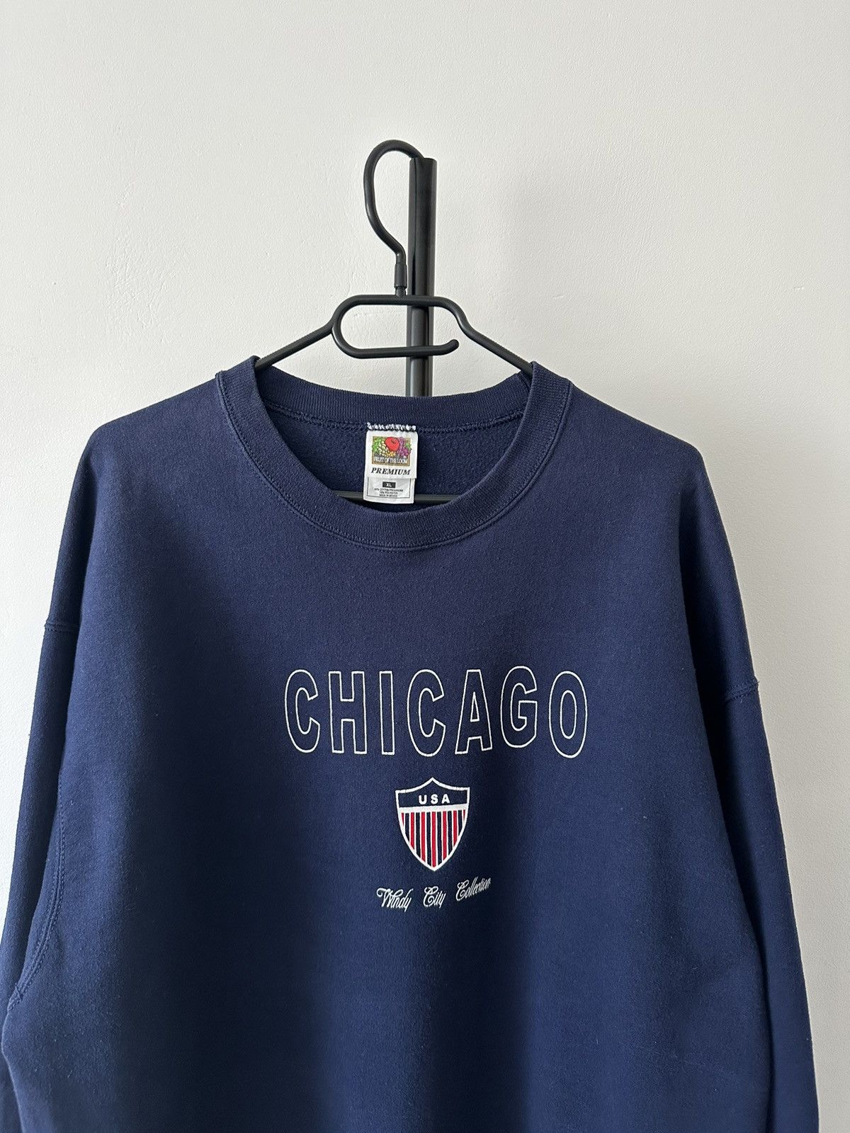 Fruit Of The Loom 90’s Chicago fruit of the loom crew neck navy sweatshirt Size US XL / EU 56 / 4 - 4 Thumbnail