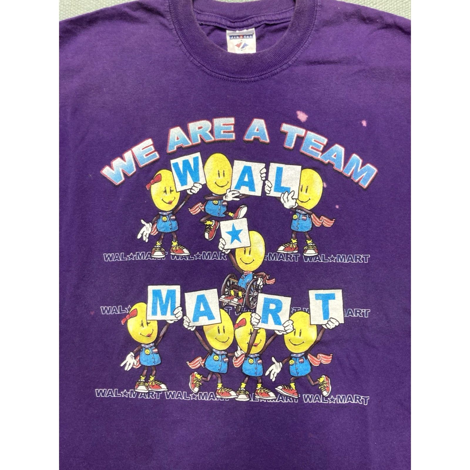 Jerzees VINTAGE Jerzees T-Shirt Walmart we are a team smiley face Warren Michigan Large Purple Men Shirt Mens L Size US L / EU 52-54 / 3 - 2 Thumbnail