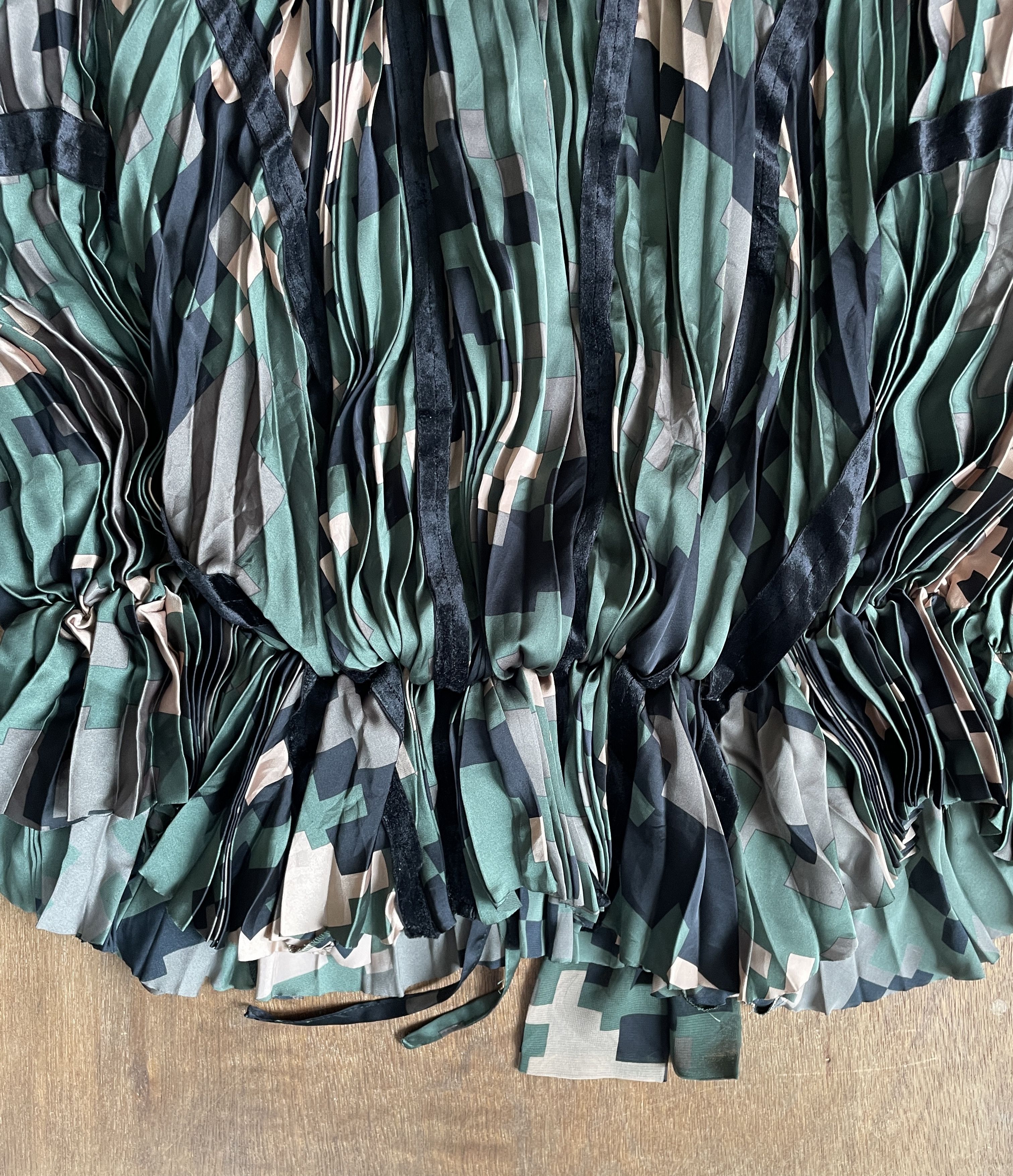 Sacai Sacai By Chitose Abe Pleated printed Silk Top Size US M / EU 48-50 / 2 - 9 Thumbnail