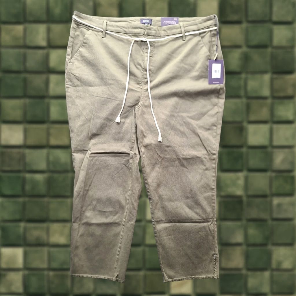 NYDJ VINTAGE NYDJ Pants Womens 20W 40x28 Relaxed Fit Ankle Cut Trouser Lift Tuck Belted Size 42" / US 20 - 1 Thumbnail