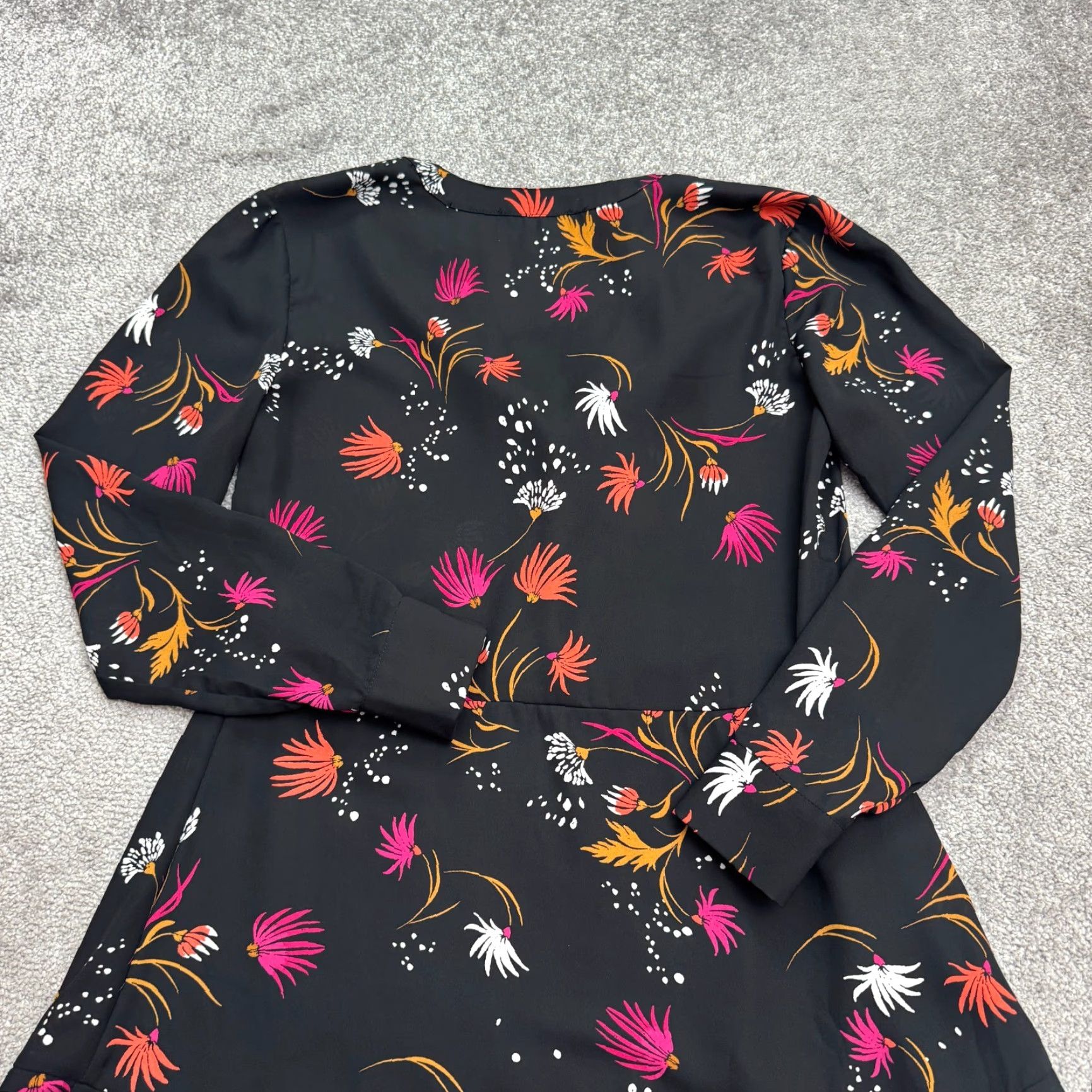 AQUA Aqua Long Sleeve Floral Ruffle Mini Dress Womens XS Black Button Up V-Neck Casual Size XS / US 0-2 / IT 36-38 - 5 Thumbnail