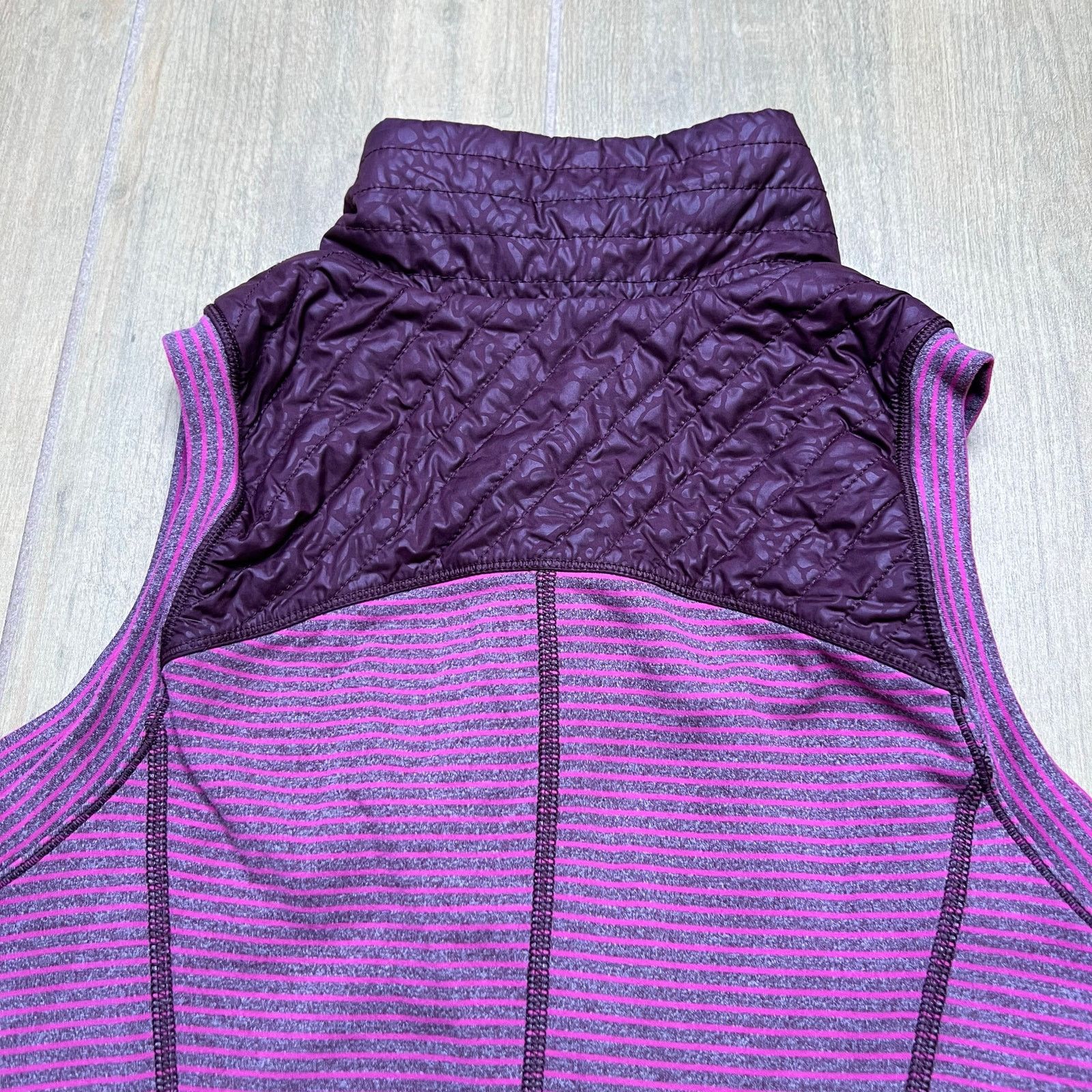Lululemon Lululemon Rebel Runner Vest Petal Camo Embossed Bordeaux 8 Size M / US 6-8 / IT 42-44 - 9 Thumbnail