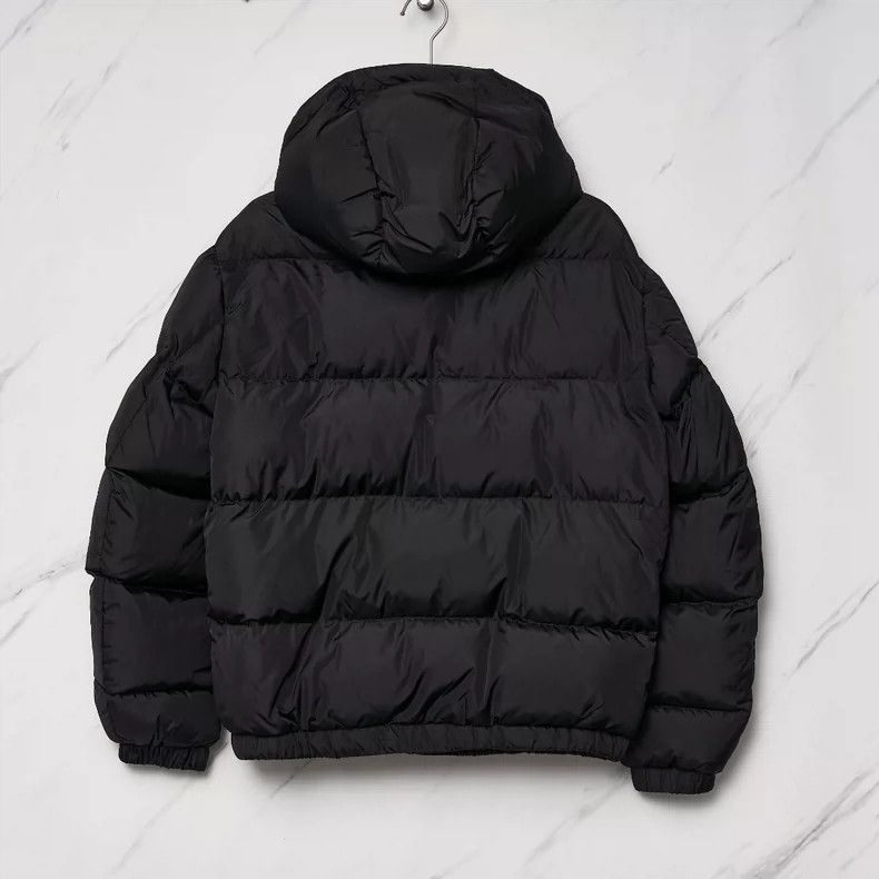 Versace Versace Men wear padded jackets on both sides Size US S / EU 44-46 / 1 - 4 Thumbnail