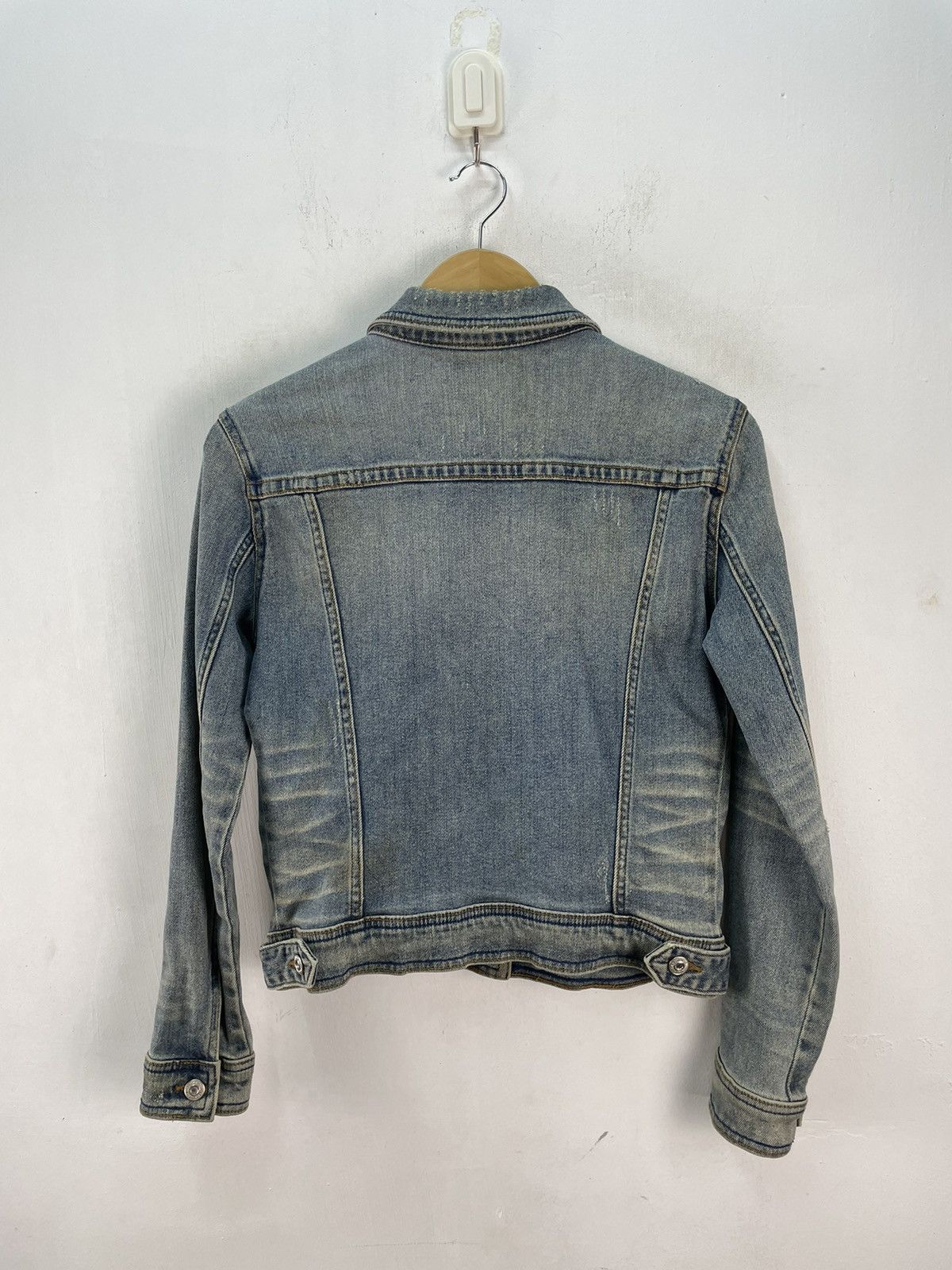 Zara Zara Women Trucker Denim Jacket Faded Wash Distressed Size S / US 4 / IT 40 - 6 Thumbnail