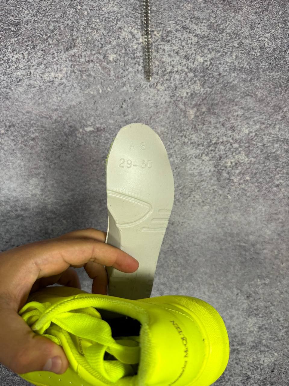 Alexander McQueen Alexander McQueen Oversized Kid's Neon Green Sneakers 29 Sz Size US 4 / IT 34 - 14 Thumbnail