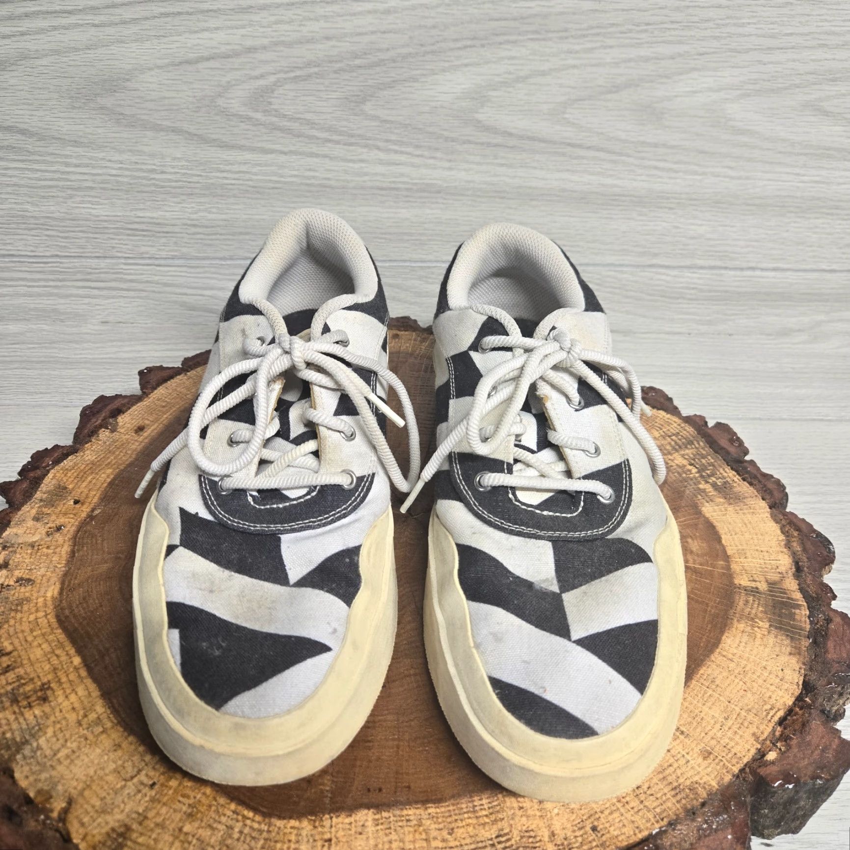 Nike Nike Air Jordan Westbrook 0.3 Sneakers Men Size 10.5 White Black Athletic Cross Training Modern Size US 10.5 / EU 43-44 - 3 Thumbnail
