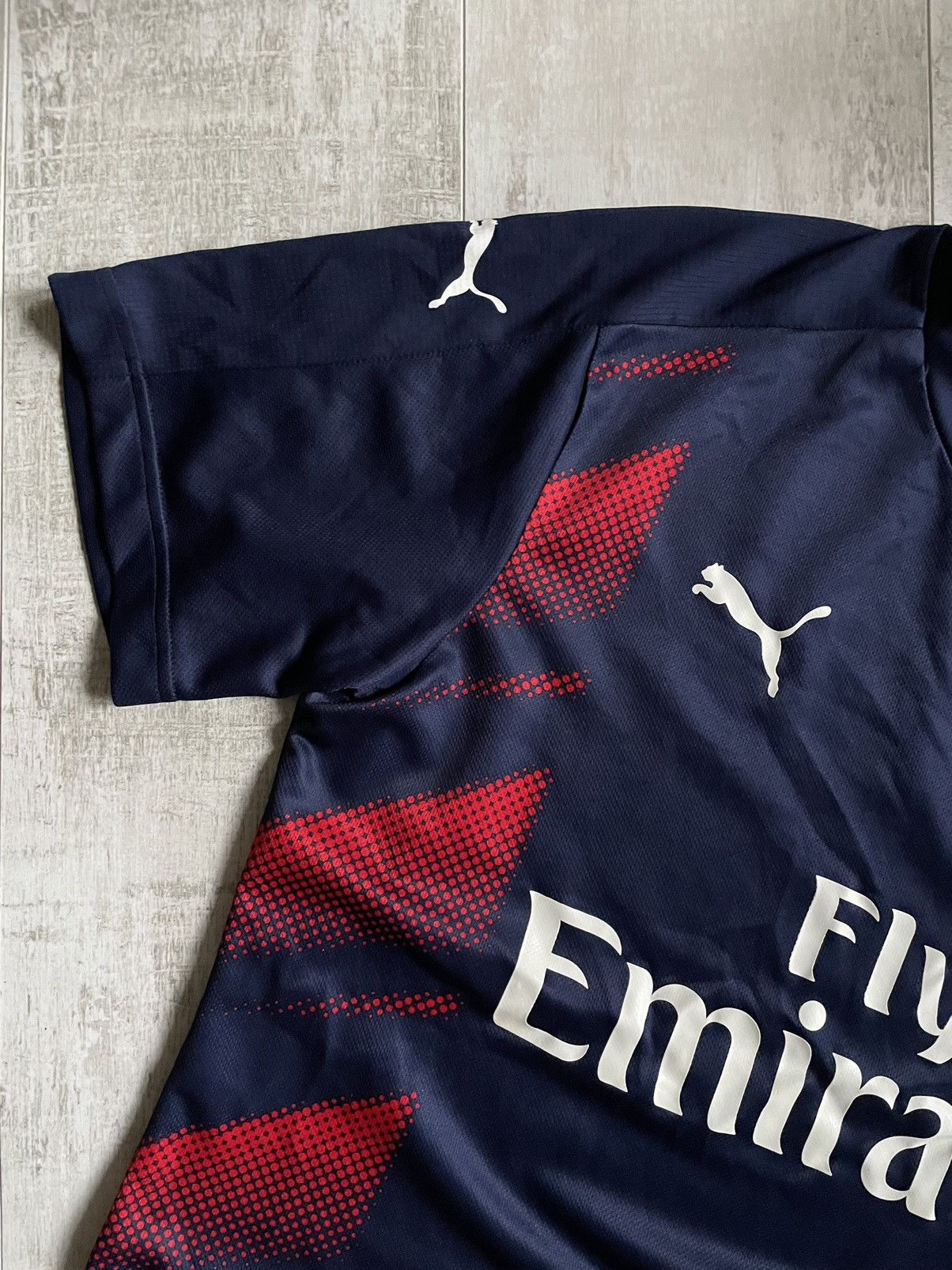 Puma Puma Arsenal 2016/2017 Away Football Shirt Soccer Jersey Size US L / EU 52-54 / 3 - 4 Thumbnail