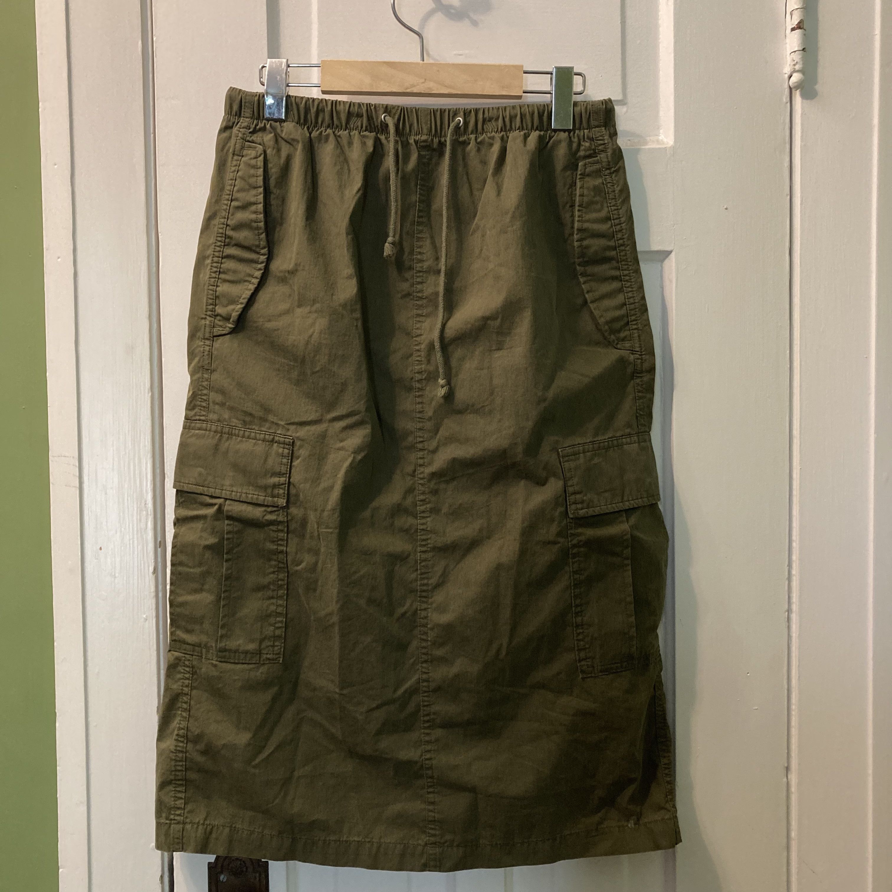 TNA TNA CARGO SKIRT GORPCORE STYLE Size 26" / US 2 / IT 38 - 1 Thumbnail