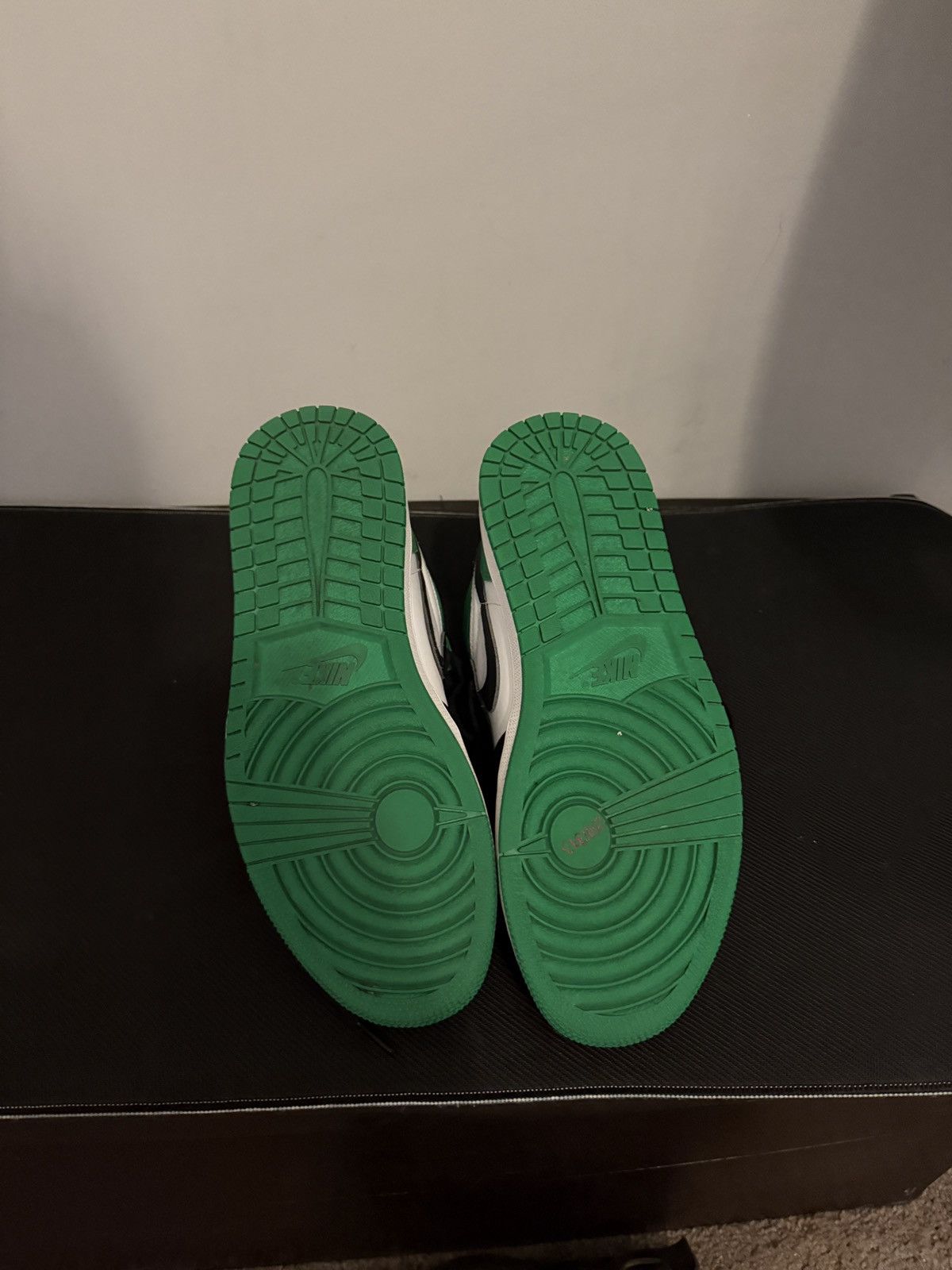 Jordan Brand Lucky Green Jordan 1 Size US 8.5 / EU 41-42 - 5 Thumbnail