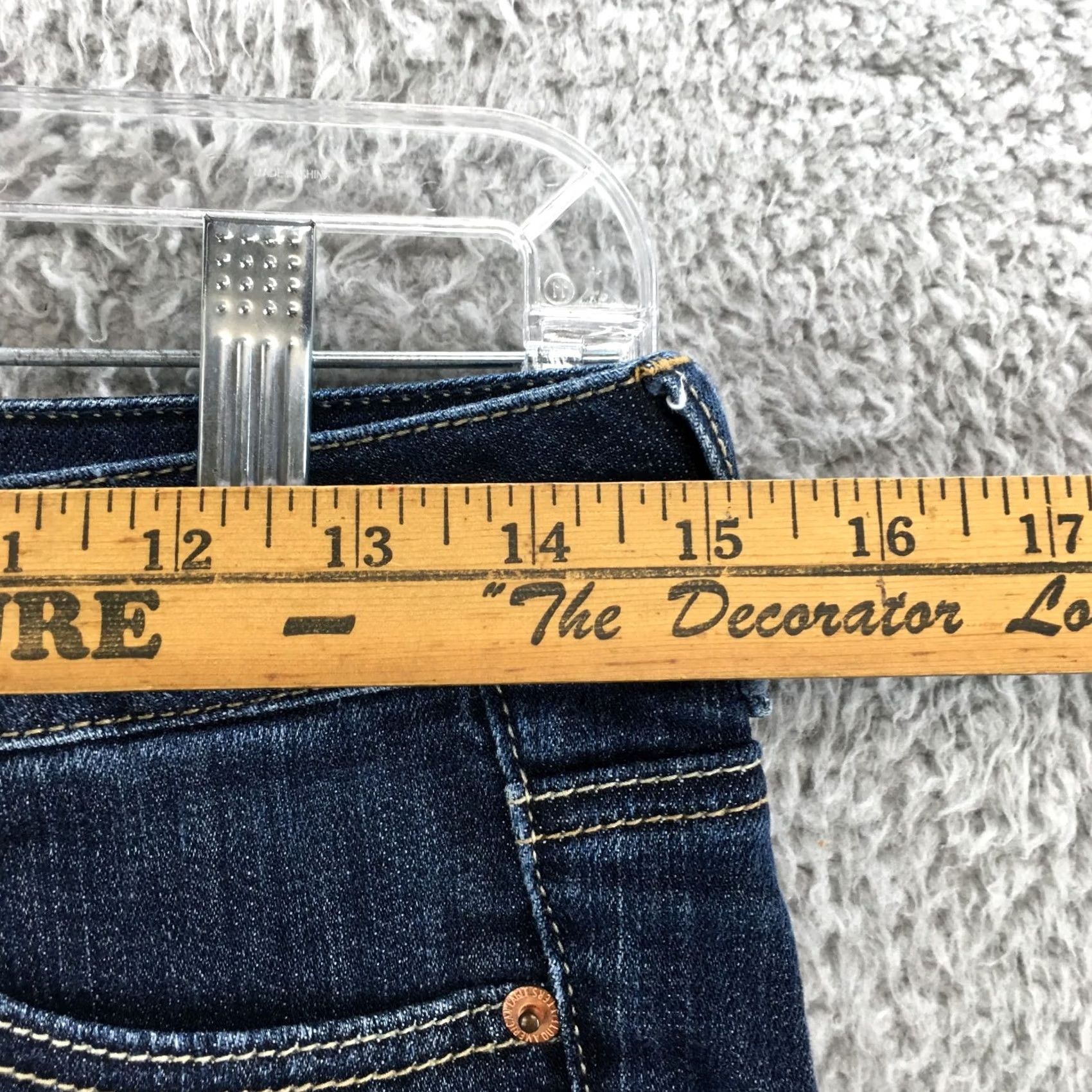 American Eagle Outfitters American Eagle Outfitters Cut Off Shorts Womens 2 Blue Denim Low Rise Zip Fly Size 30" / US 8 / IT 44 - 4 Thumbnail