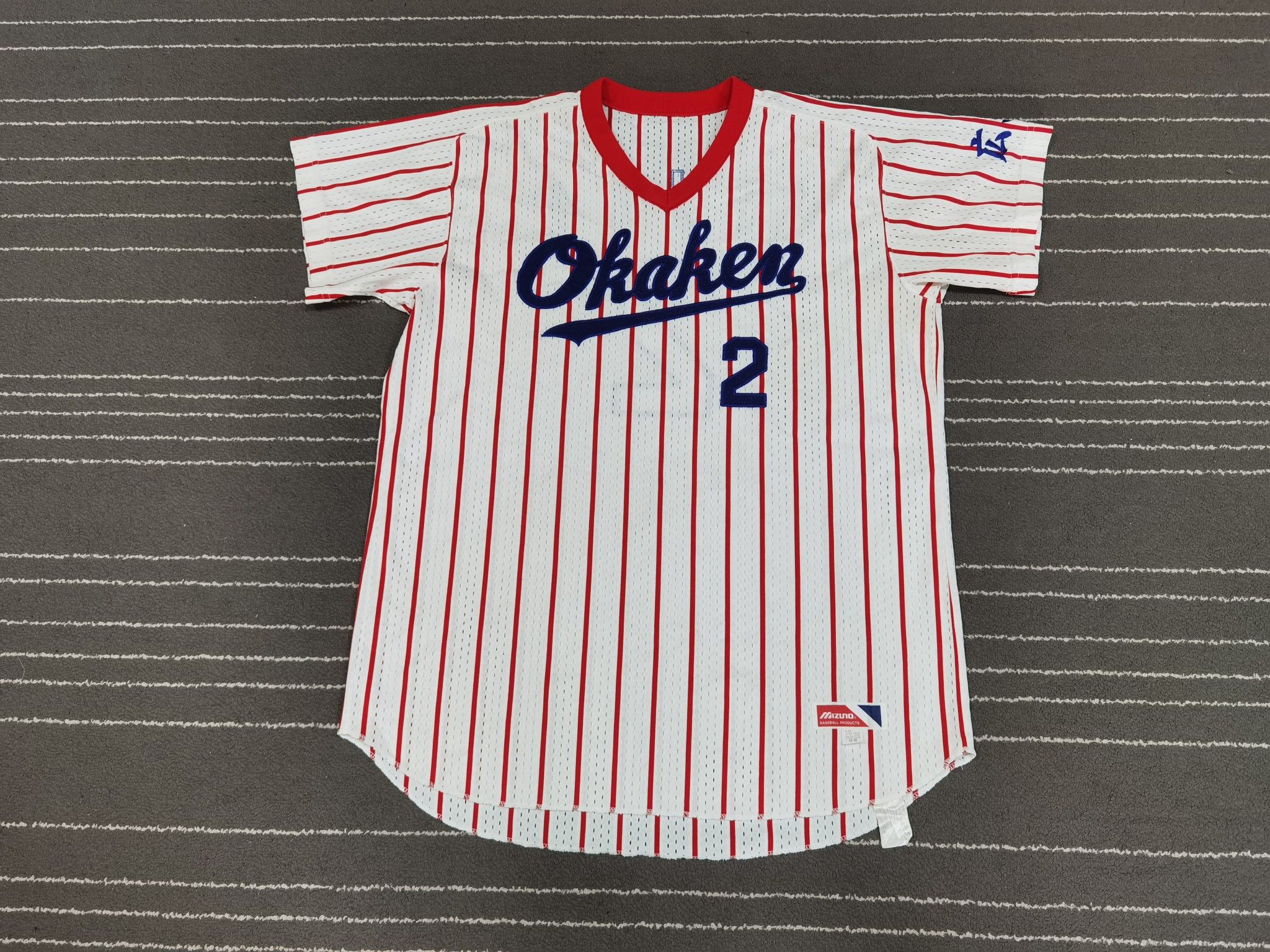 MLB Vintage okaken 2 X mizuno V neck M 1605 Size US M / EU 48-50 / 2 - 1 Thumbnail