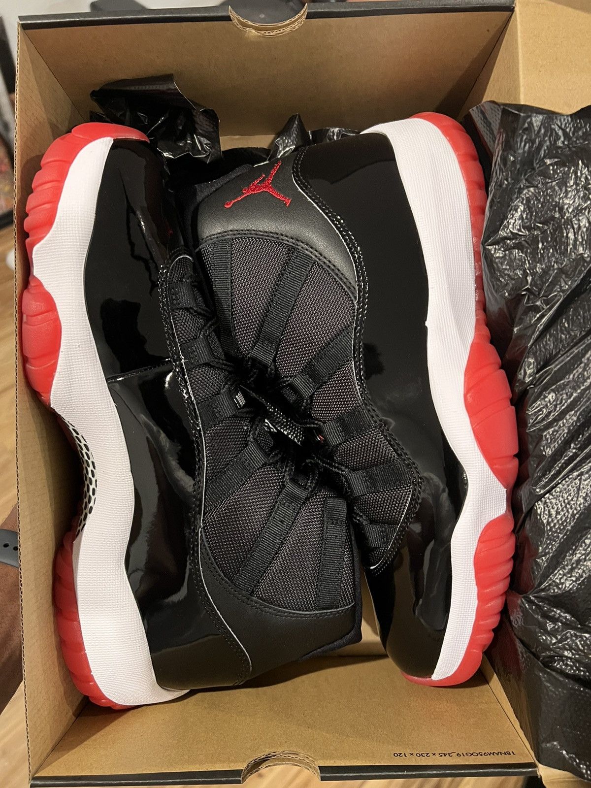Jordan Brand Jordan 11 Retro Playoffs Bred (2019) Size US 11.5 / EU 44-45 - 1 Thumbnail